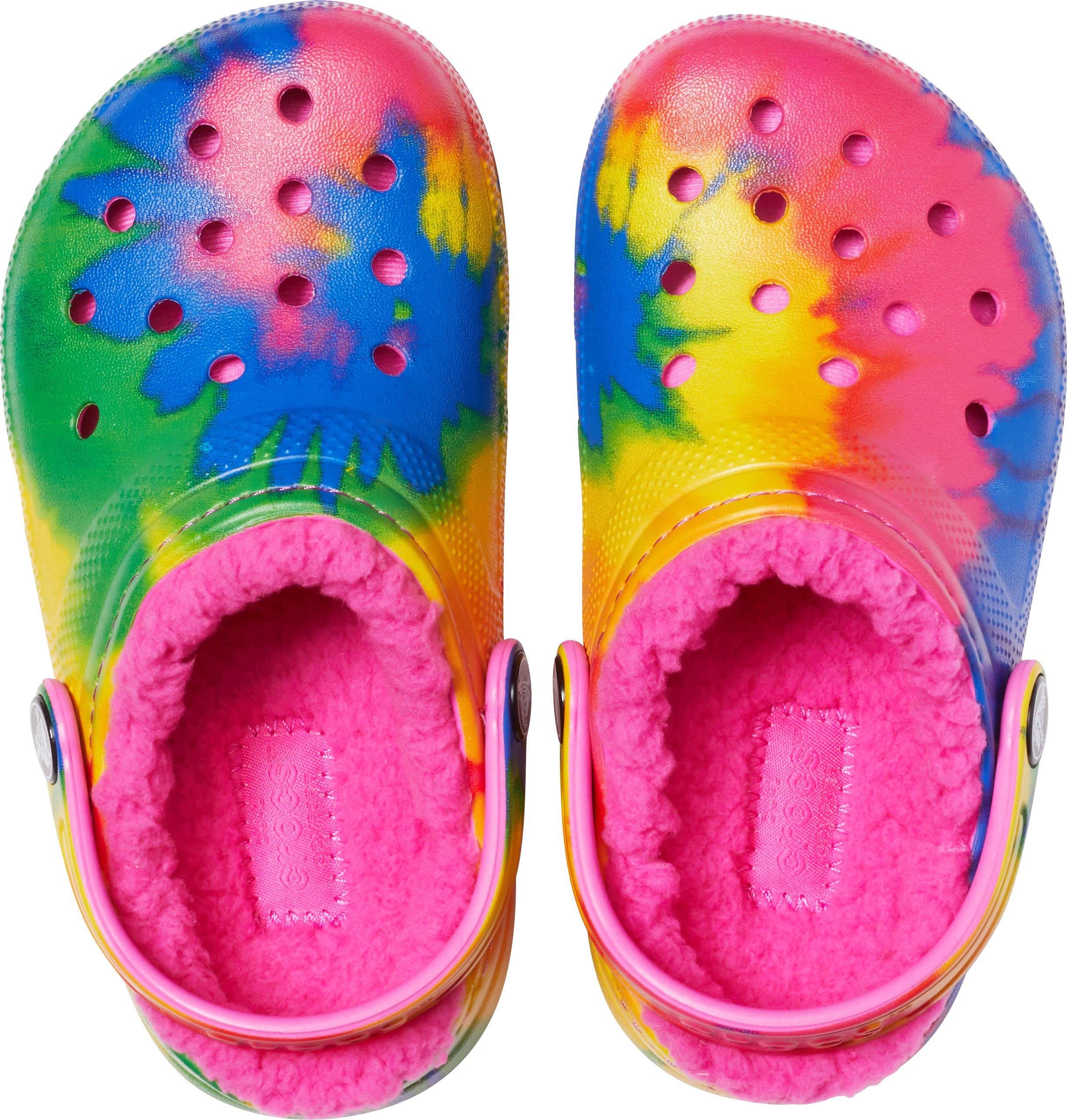 Crocs fuzzy tie discount dye