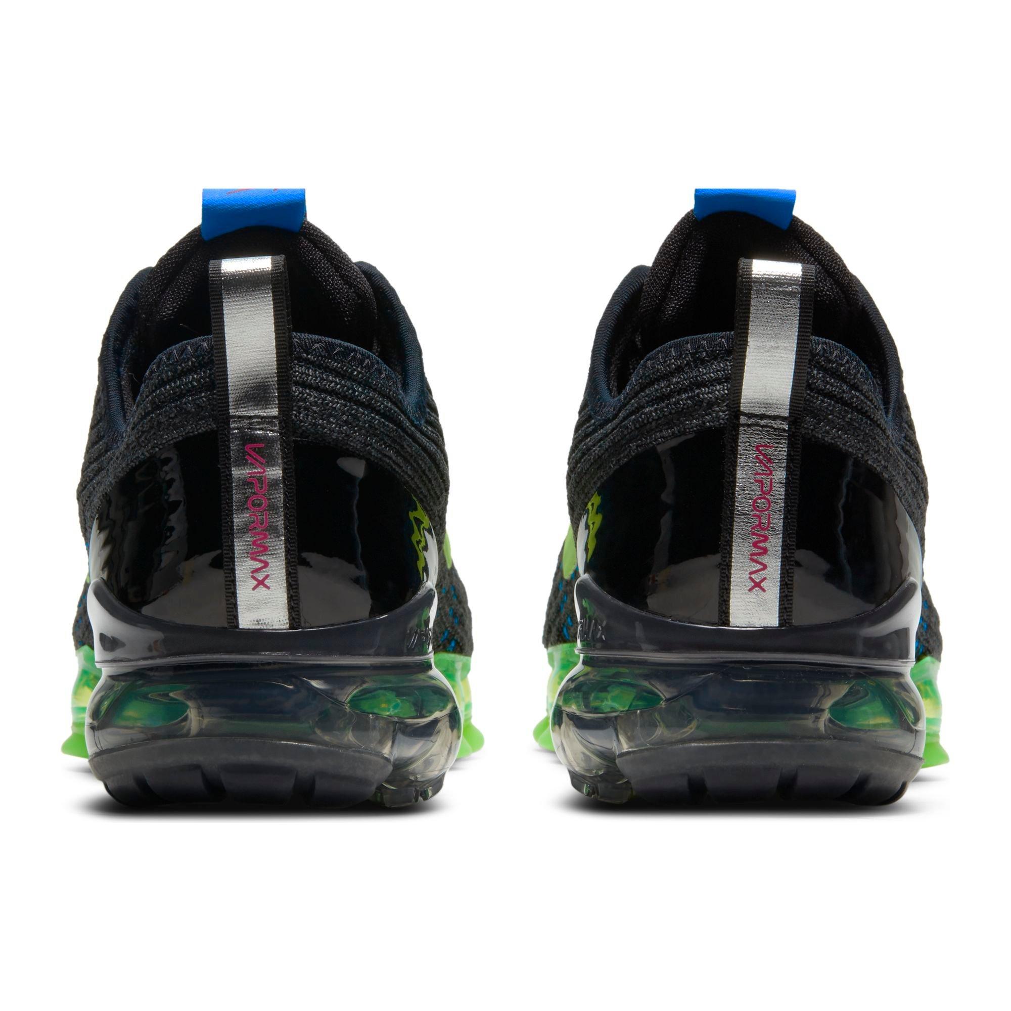 black vapormax grade school