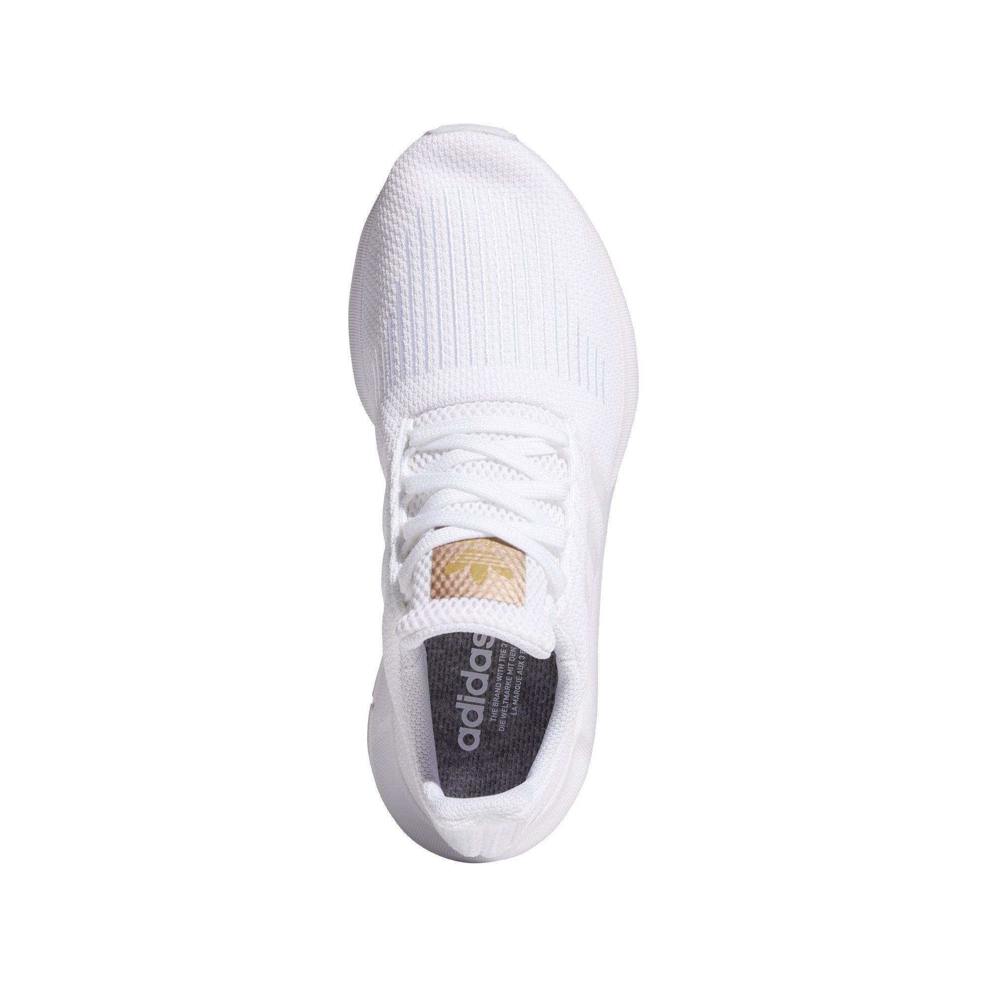 Adidas swift run hot sale shoes womens white