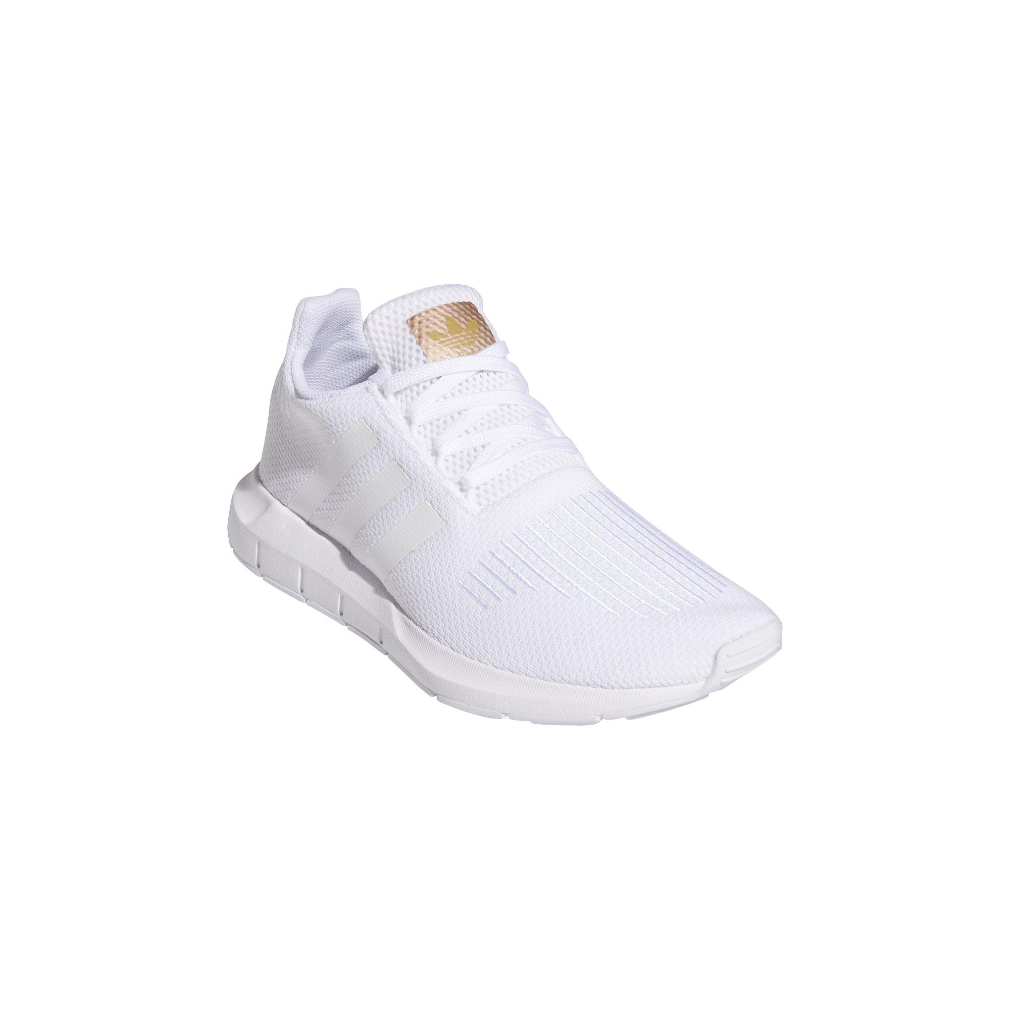 Adidas swift run outlet all white