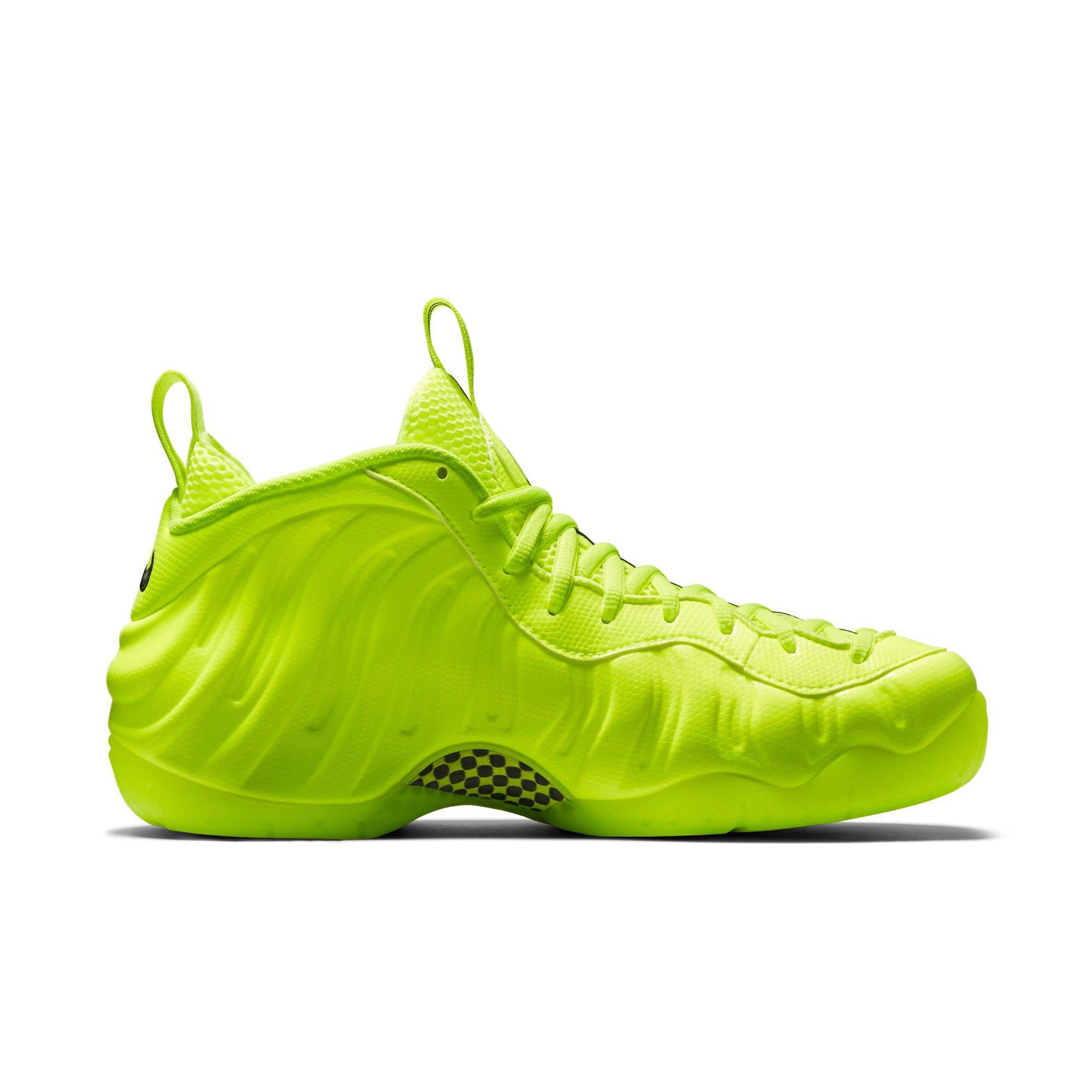 foamposites volt black