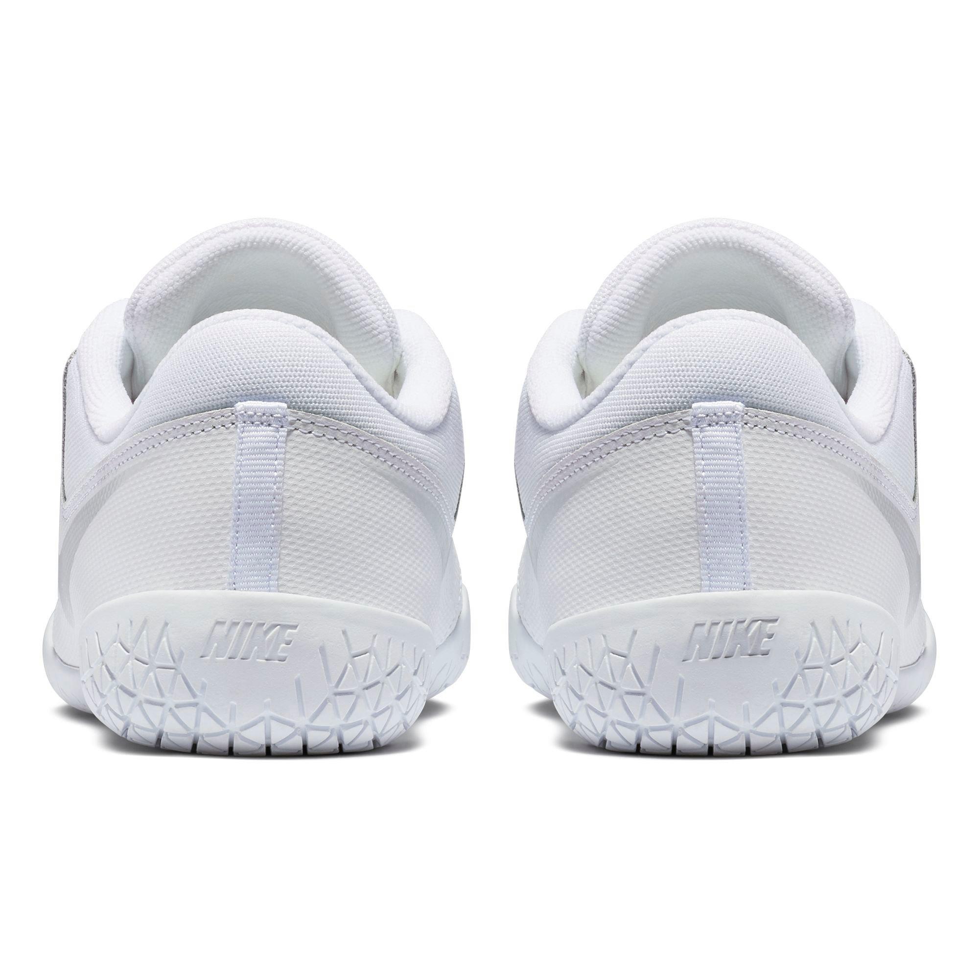 White nike best sale cheerleading shoes