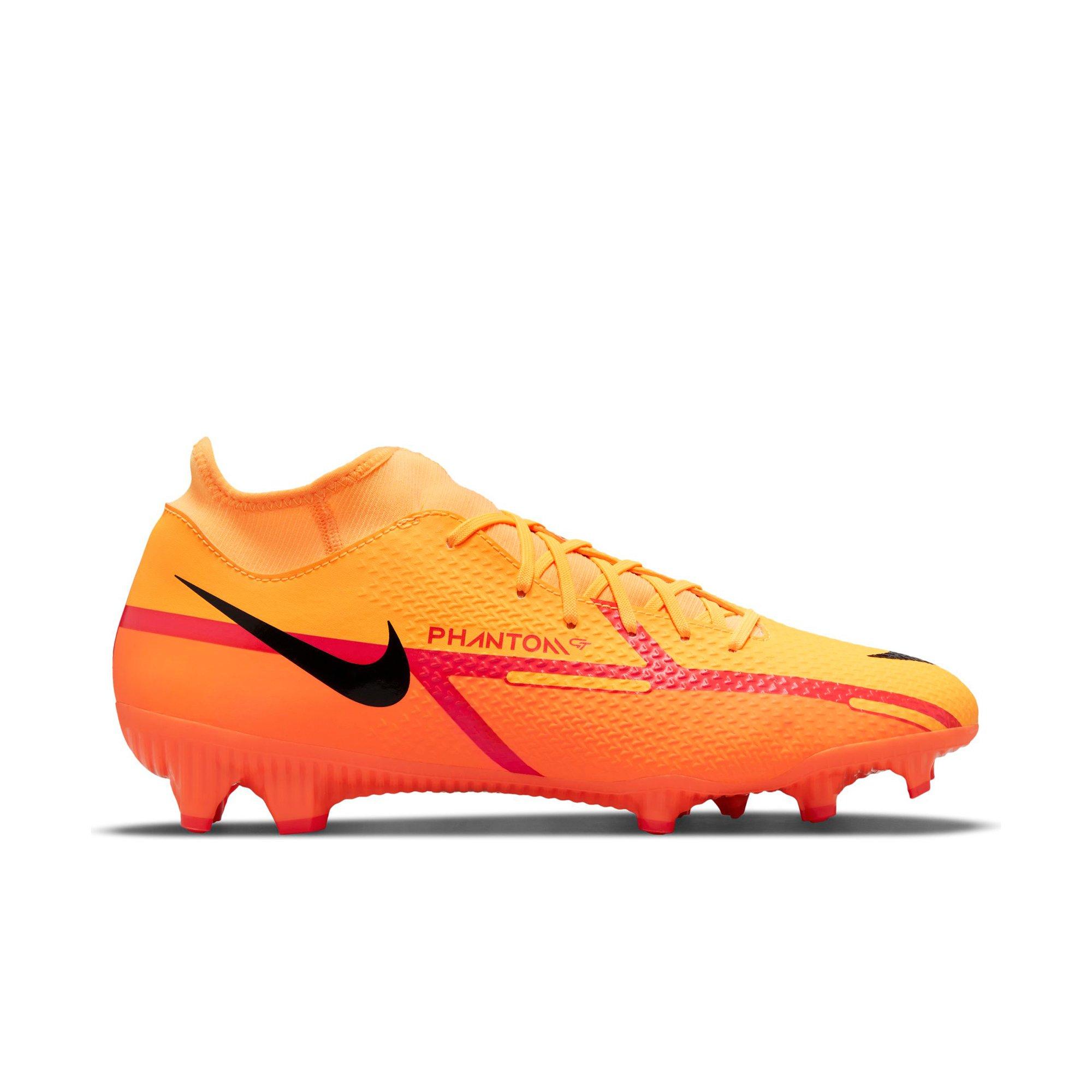 Neon orange 2025 nike soccer cleats