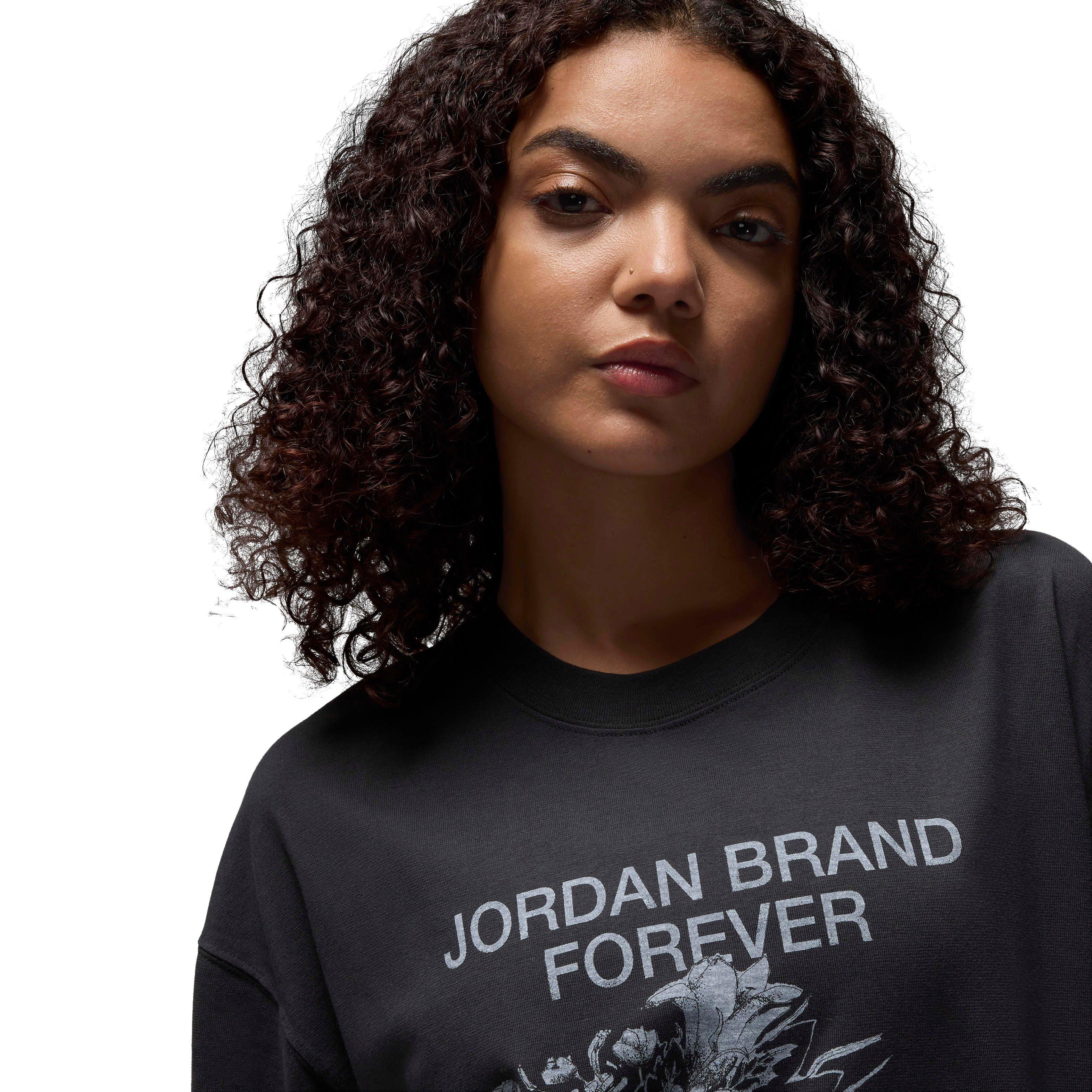 Jordan Women's Oversized Graphic T-Shirt - Black - BLACK Thumbnail View 3
