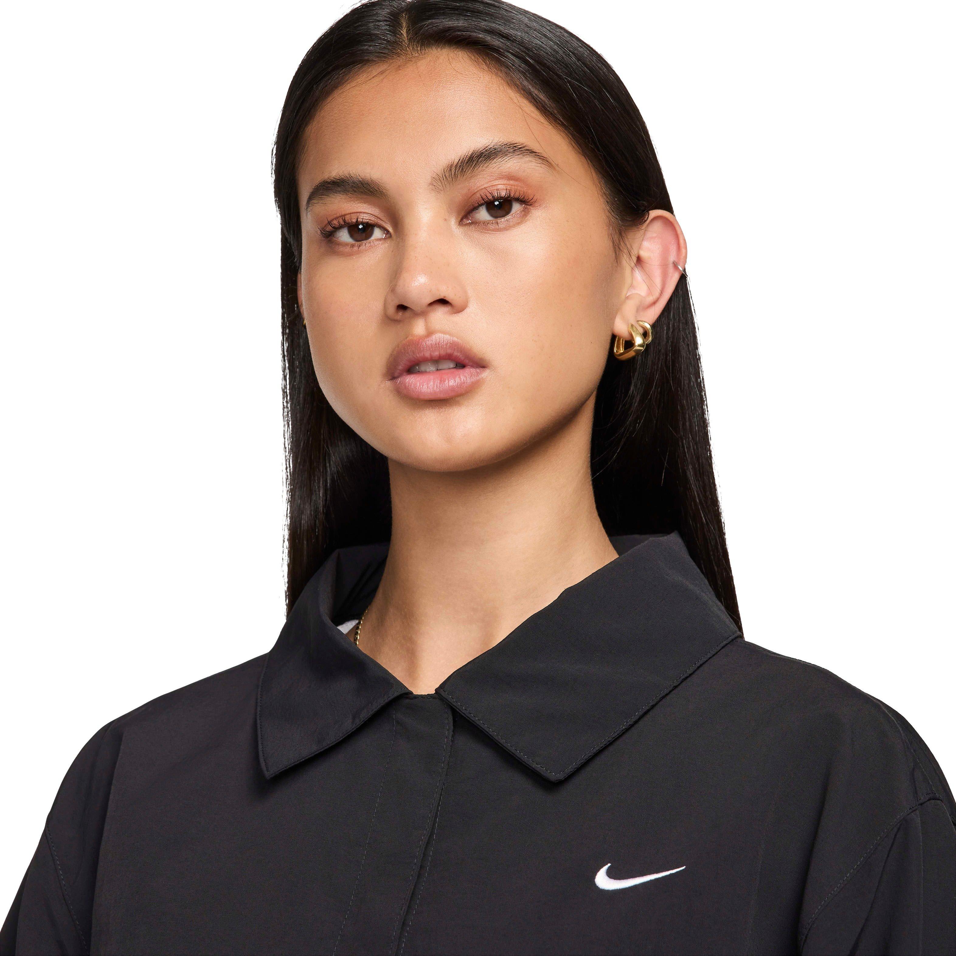 Nike Women's Sportswear Essentials Oversized UV Woven Coaches' Jacket - BLACK Thumbnail View 3