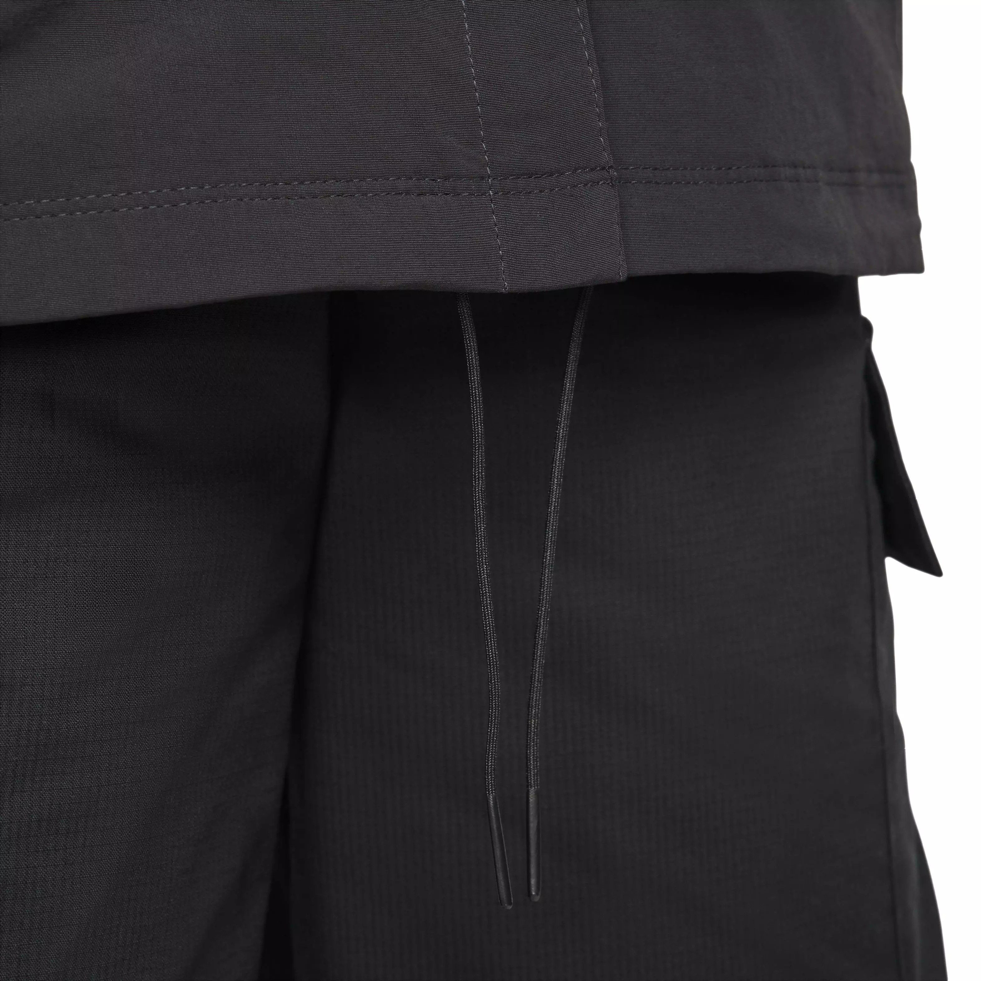 Nike Women's Sportswear Essentials Oversized UV Woven Coaches' Jacket - BLACK