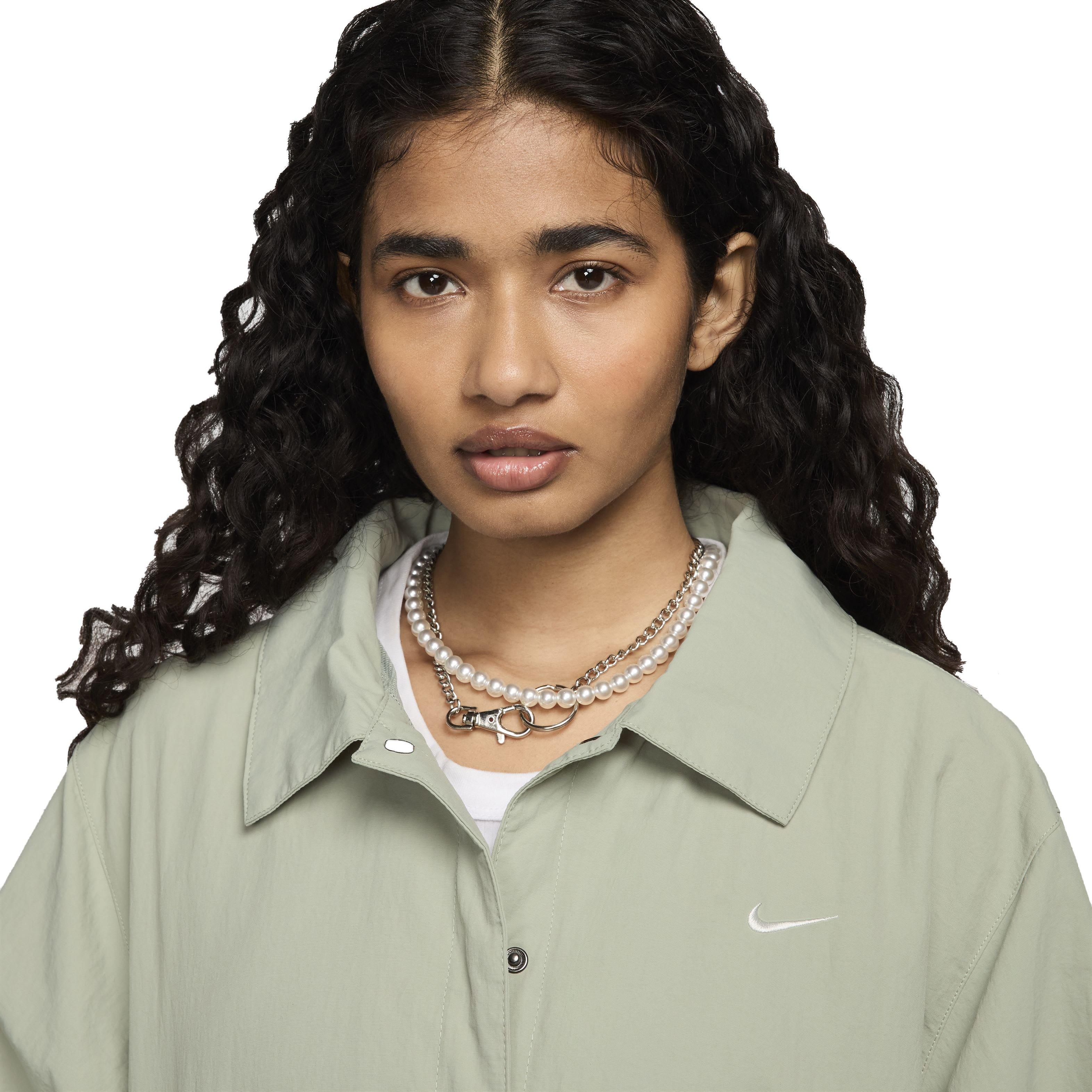 Nike Women's Sportswear Essentials Oversized UV Woven Coaches' Jacket - GREEN Thumbnail View 3