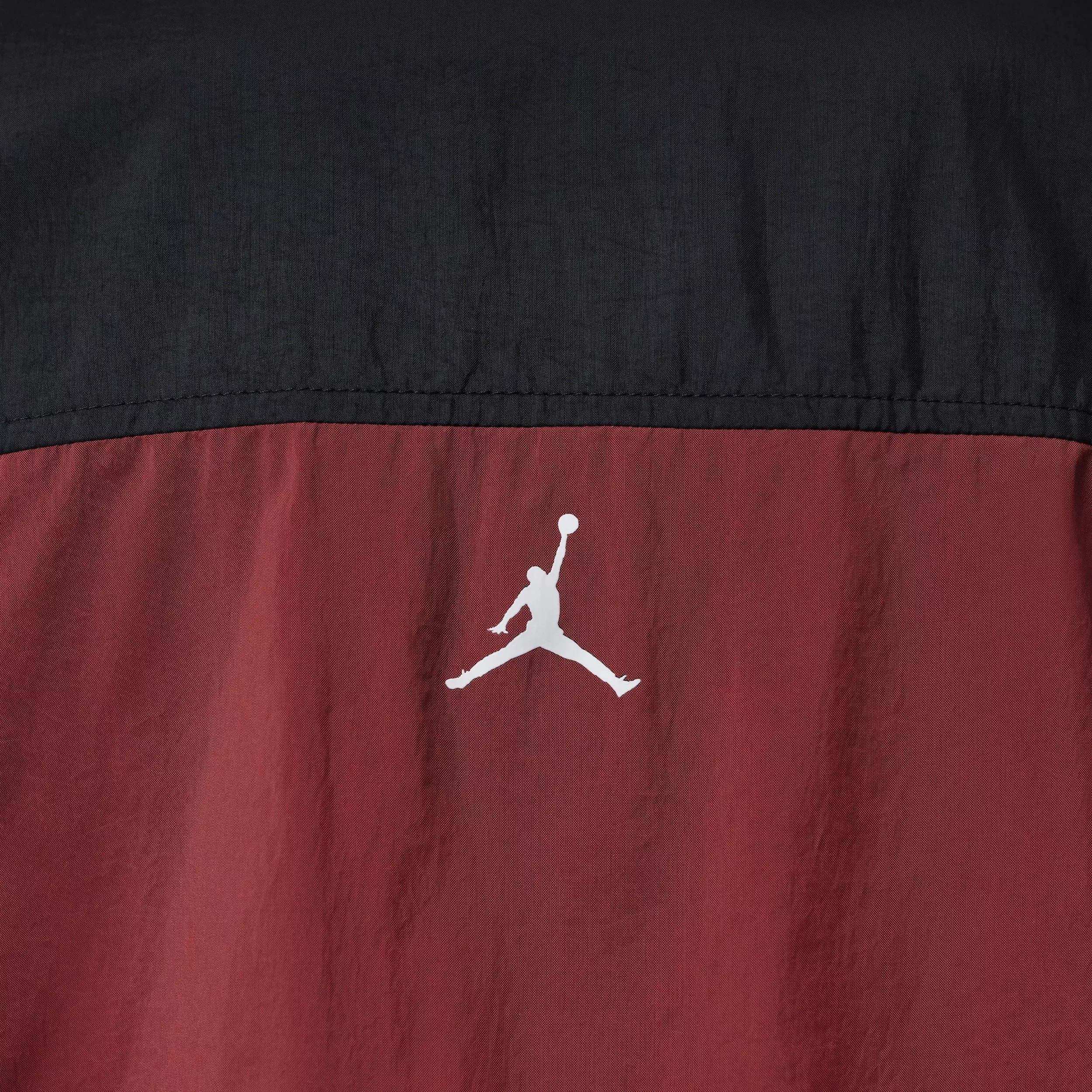 Jordan Women's Brooklyn Woven Long-Sleeve Graphic Pullover - Black/Red - BLACK/RED