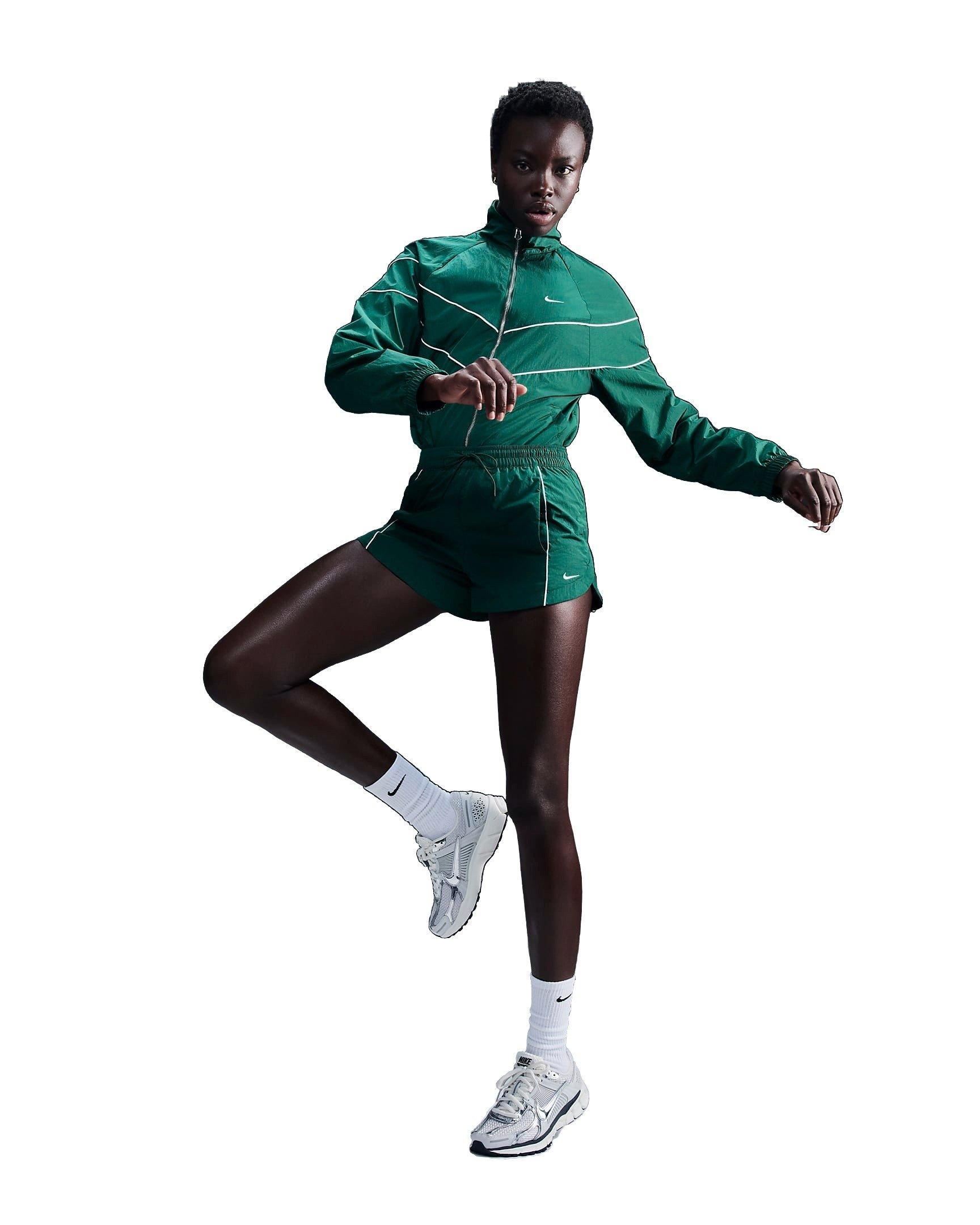 Nike Women's Windrunner Loose UV Woven Full-Zip Jacket - GREEN Thumbnail View 4