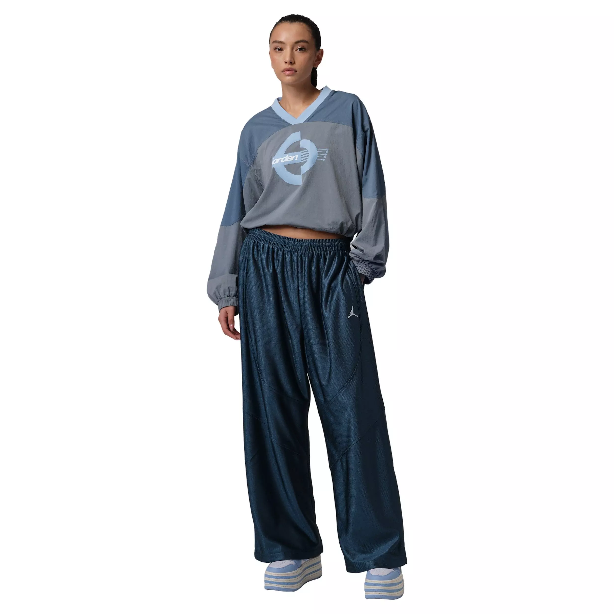 Jordan Women's Brooklyn Woven Long-Sleeve Graphic Pullover - Blue/Grey - BLUE/GREY