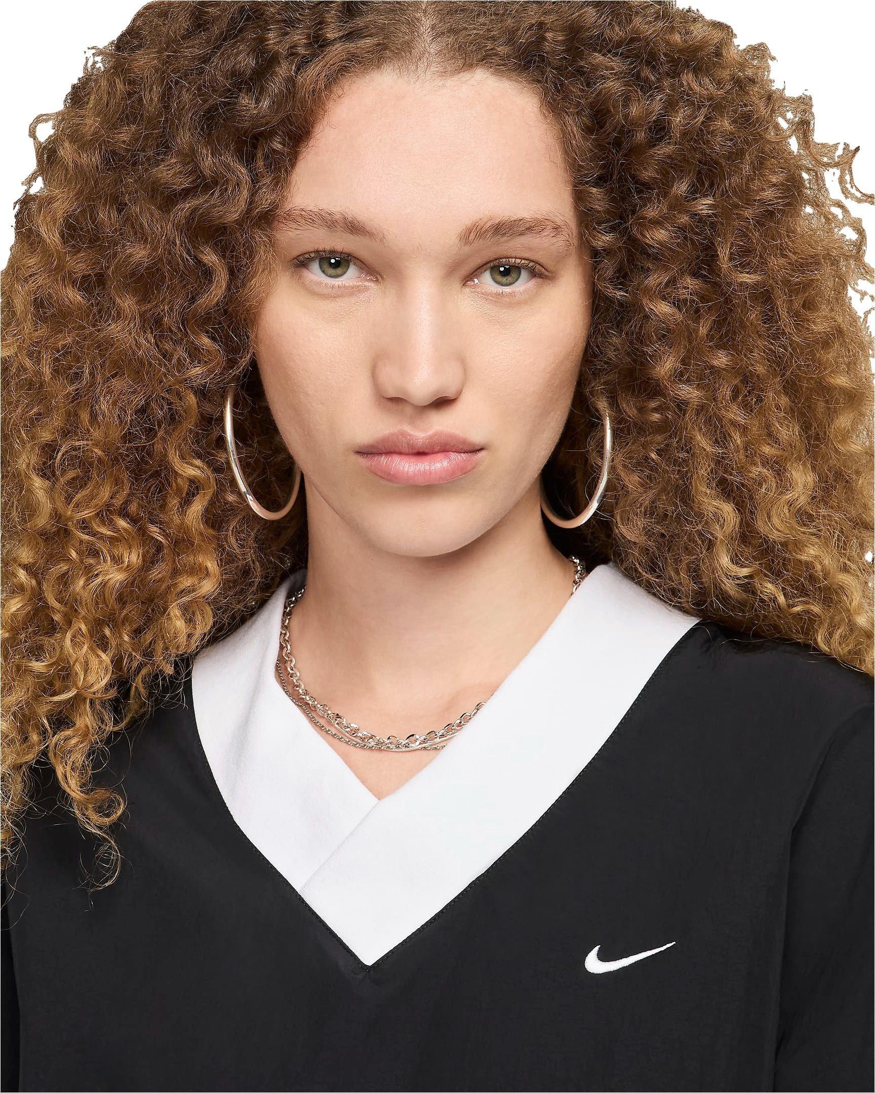 Nike Women's Sportswear Essential Loose UV Woven Long Sleeve V-Neck Top - BLACK Thumbnail View 3