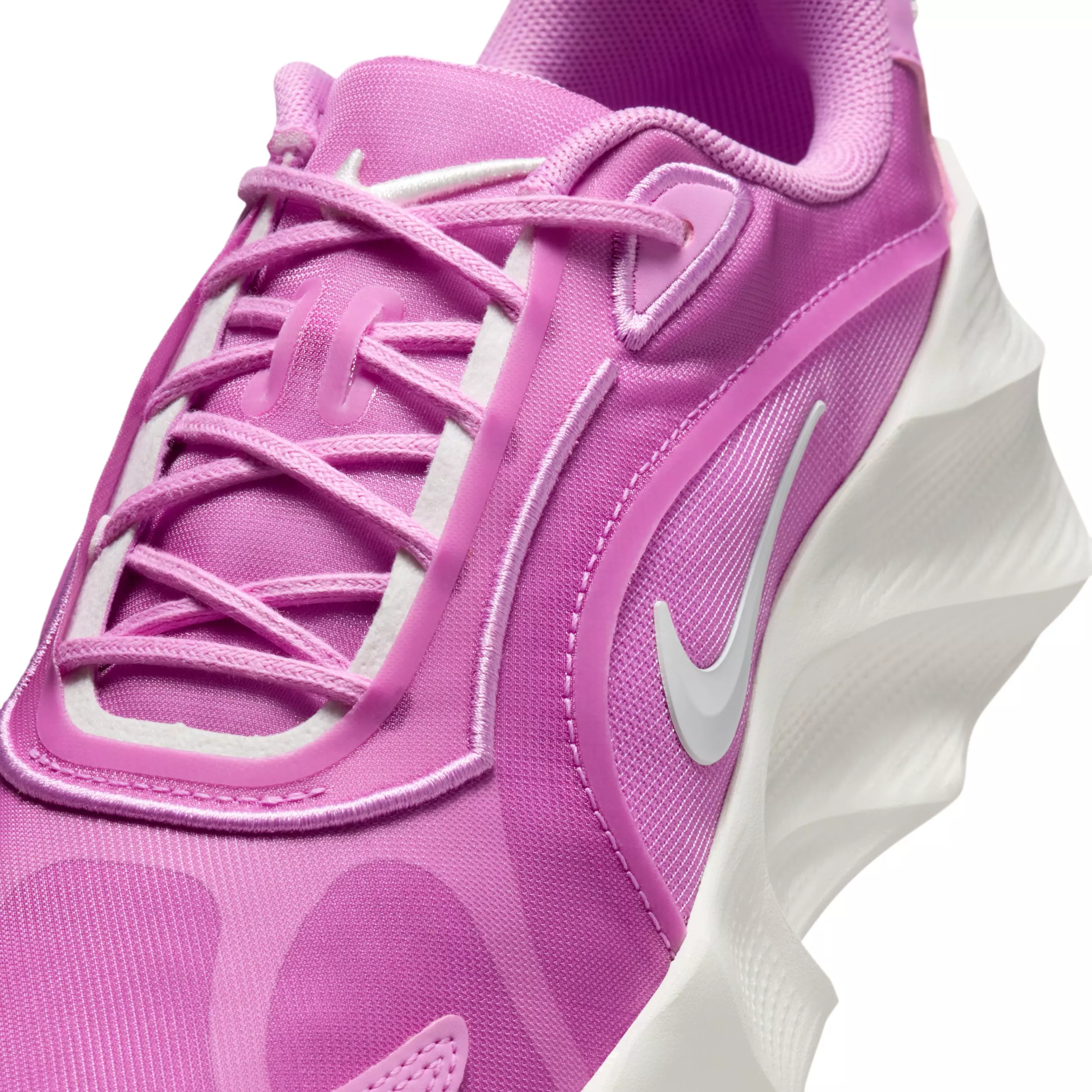 Nike Aura Edge "Light Magenta/Sail" Women's Shoe - LT MAGENTA/SAIL