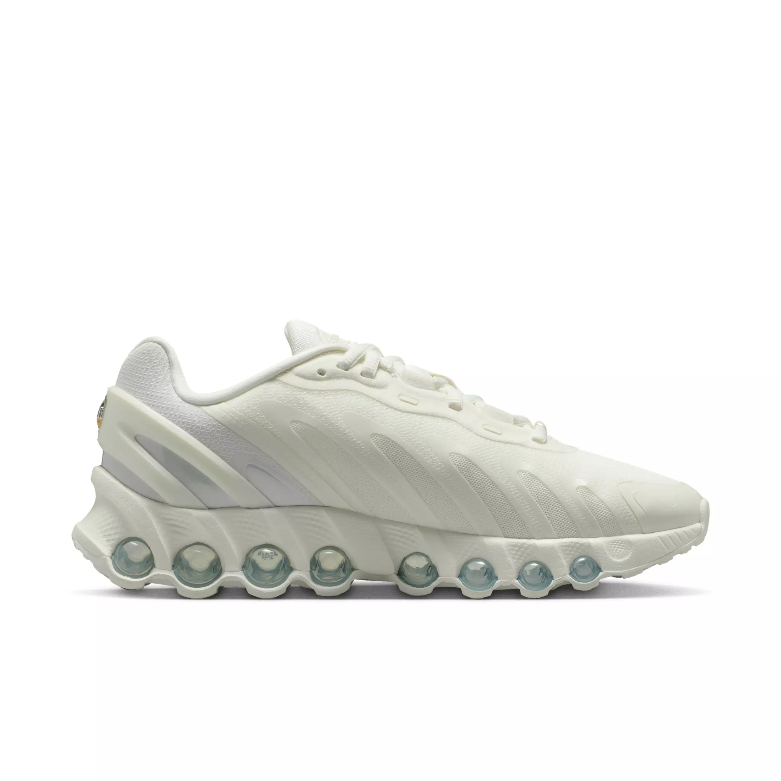 Nike Air Max Dn8 "Sail/White/Black" Women's Shoe - SAIL/WHITE/BLACK