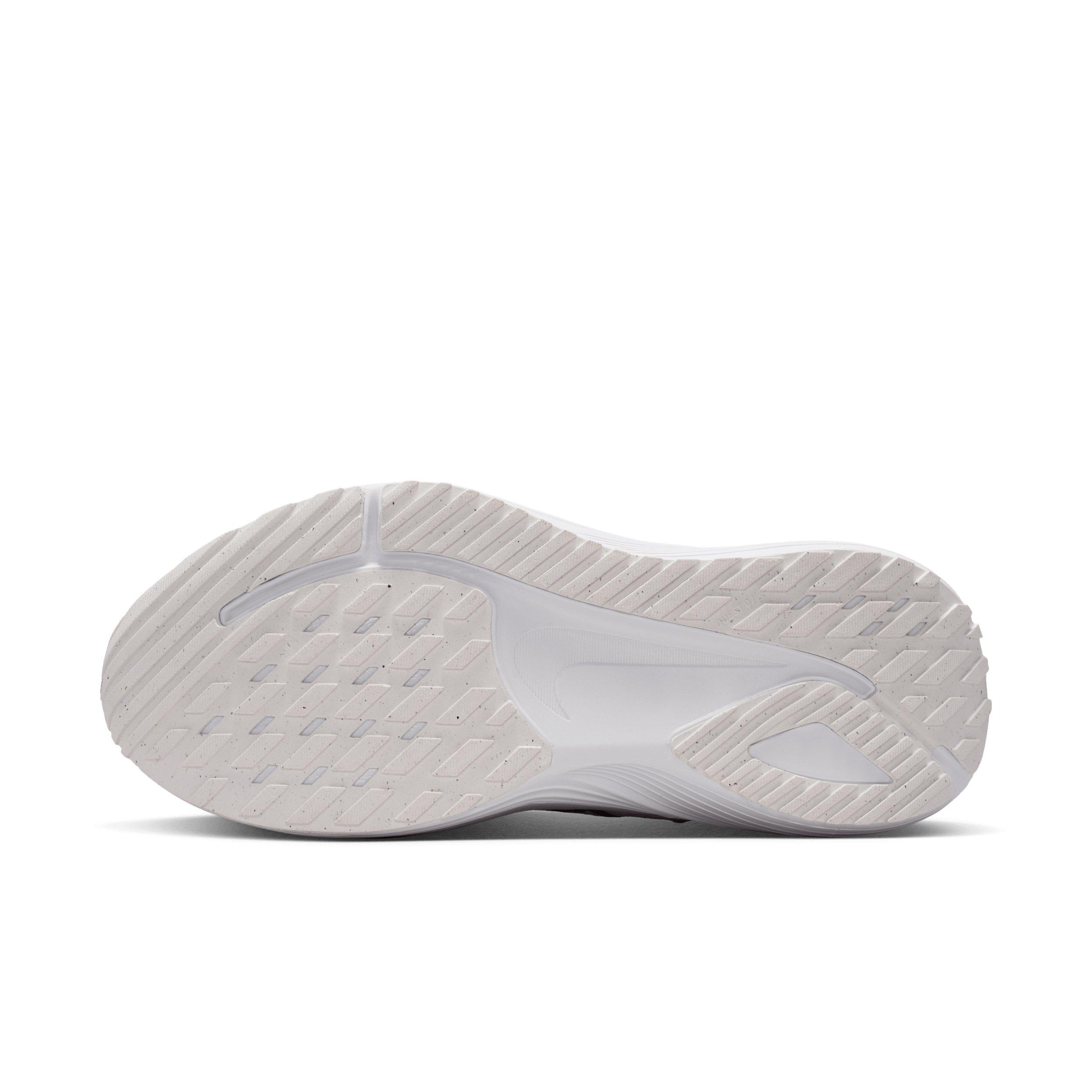 Nike Quest 7 "Summit White/White/Metallic Silver/Black" Women's Running Shoe - WHITE/WHITE/SILVER/BLACK