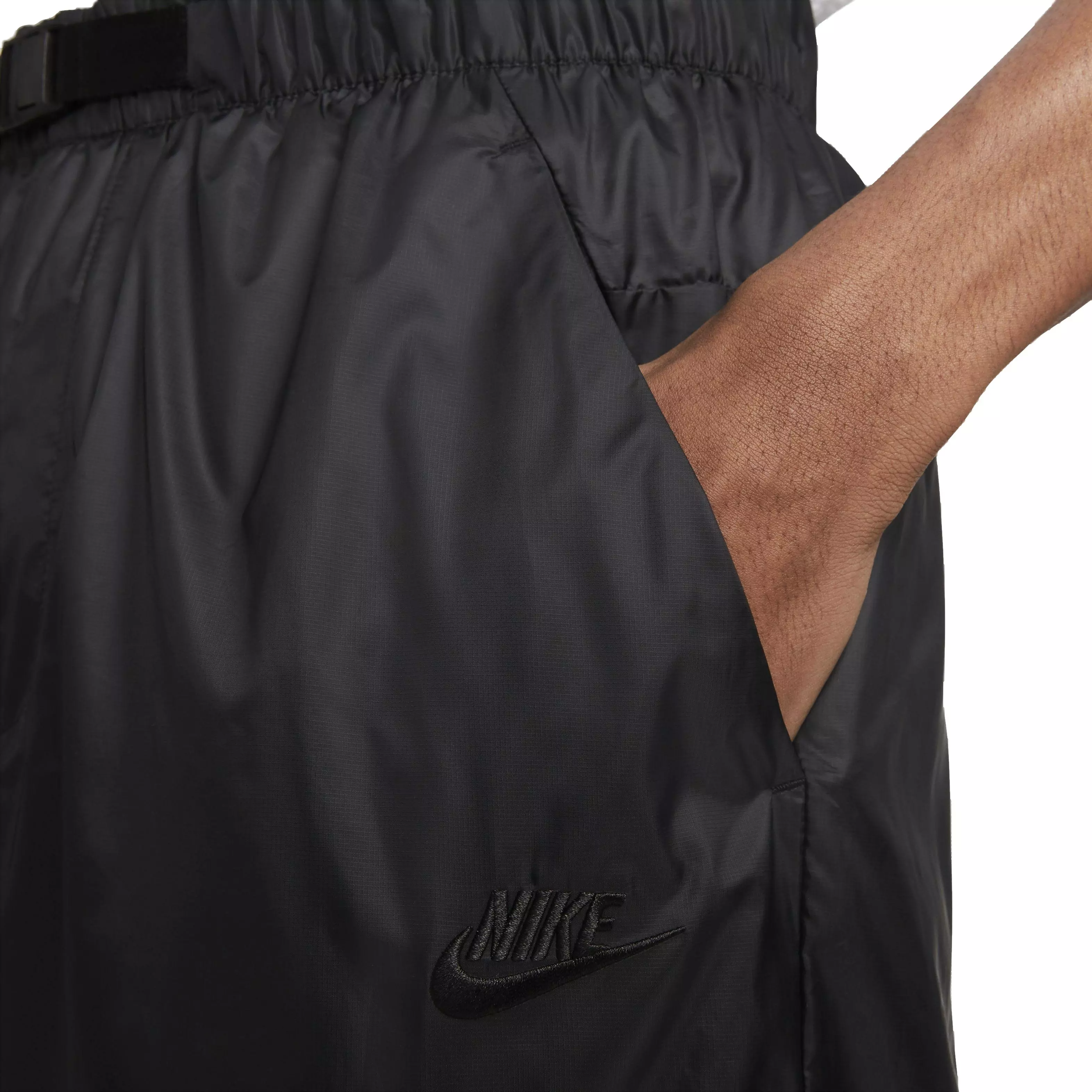 Nike Men's Tech Lined Woven Pants - BLACK