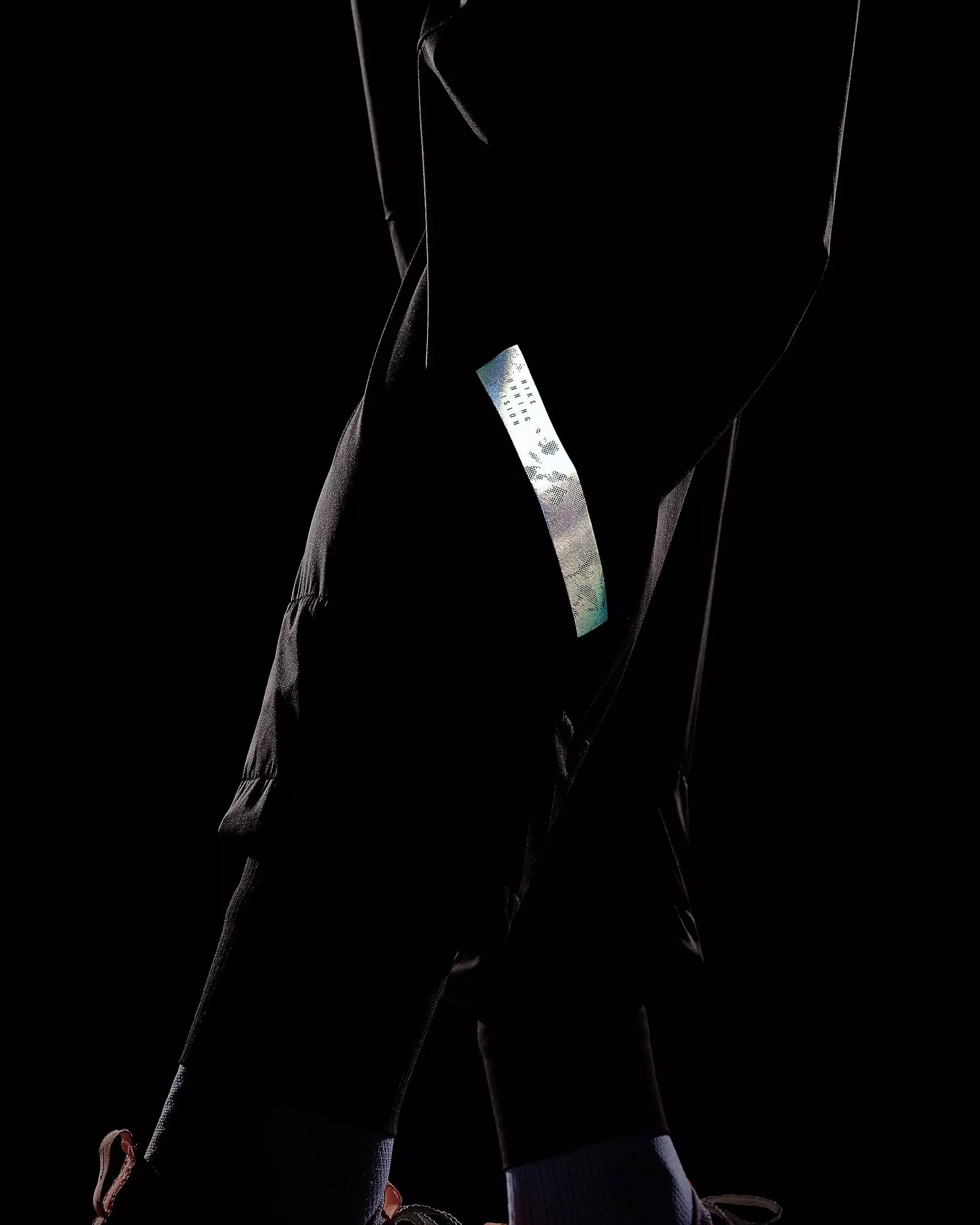 Nike Men's Running Division Phenom Storm-FIT Running Pants - BROWN