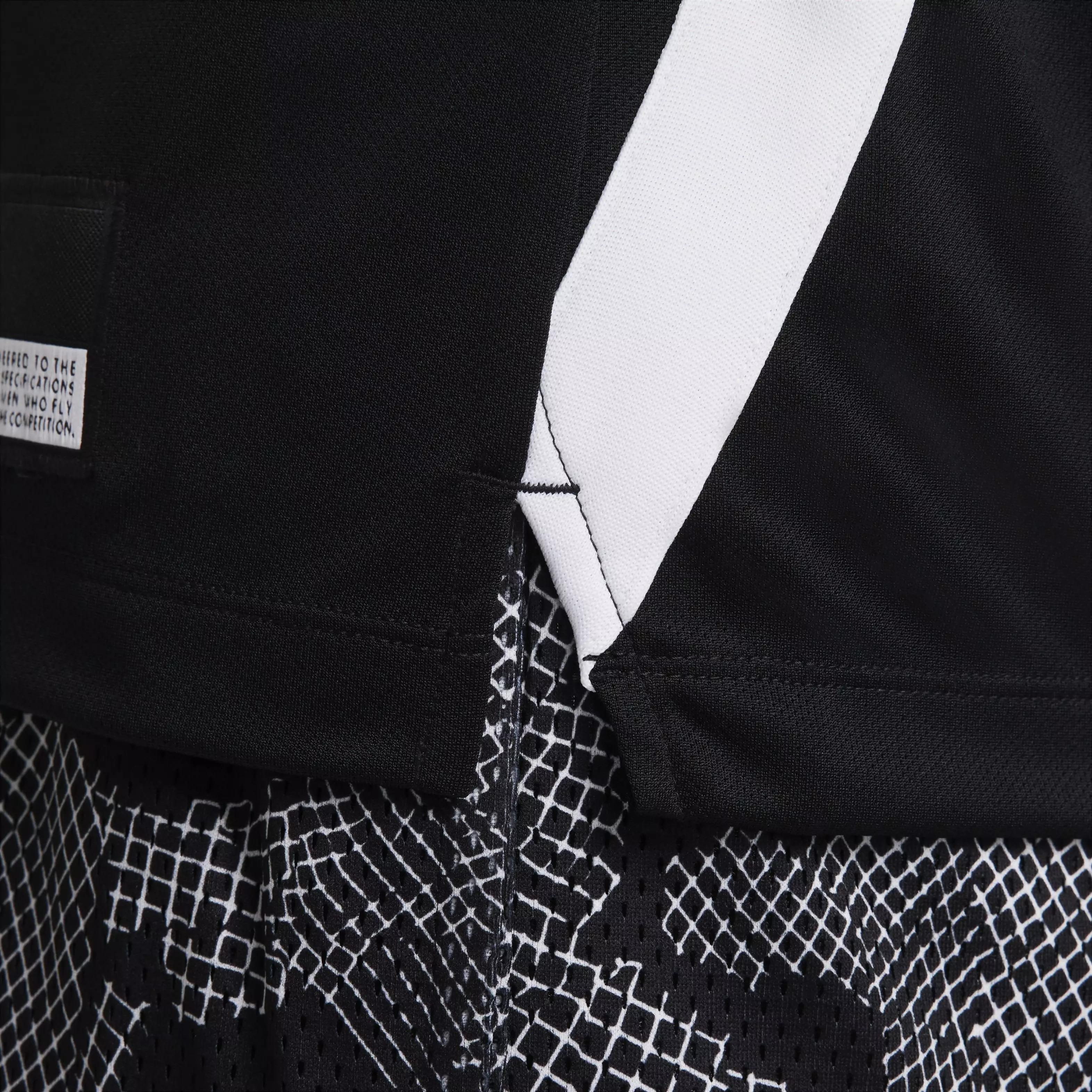 Nike Women's Dri-FIT Long Sleeve Warm-Up Basketball Top - BLACK