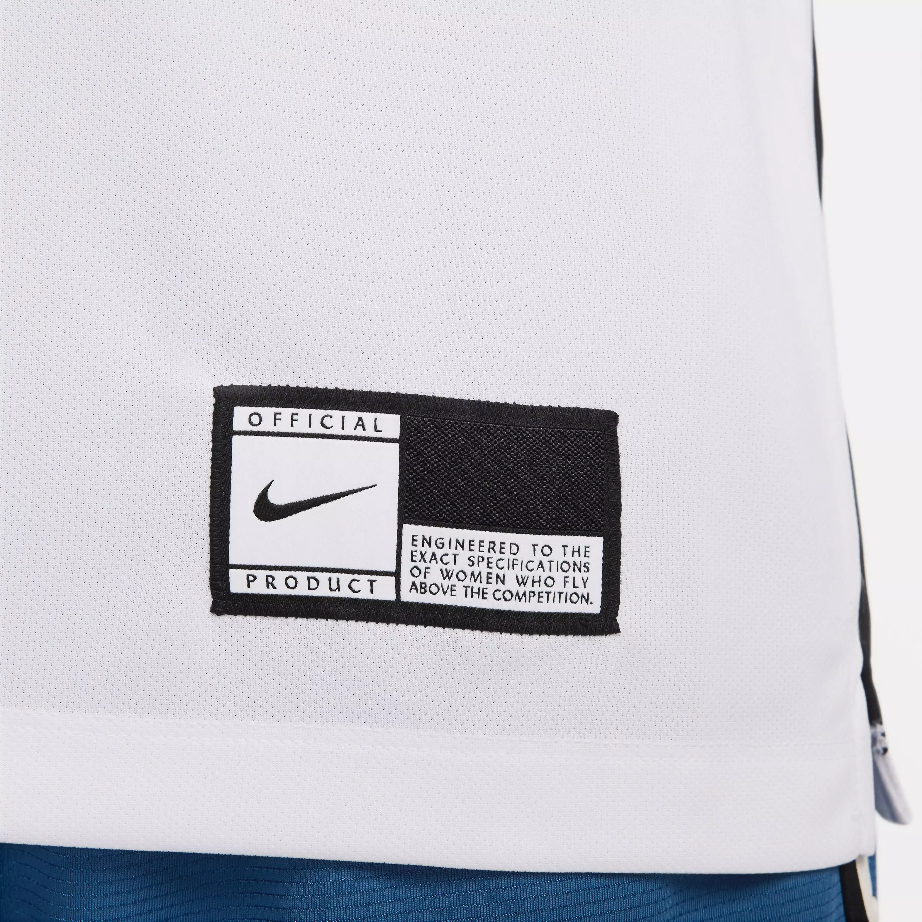 Nike Women's Dri-FIT Long Sleeve Warm-Up Basketball Top - WHITE