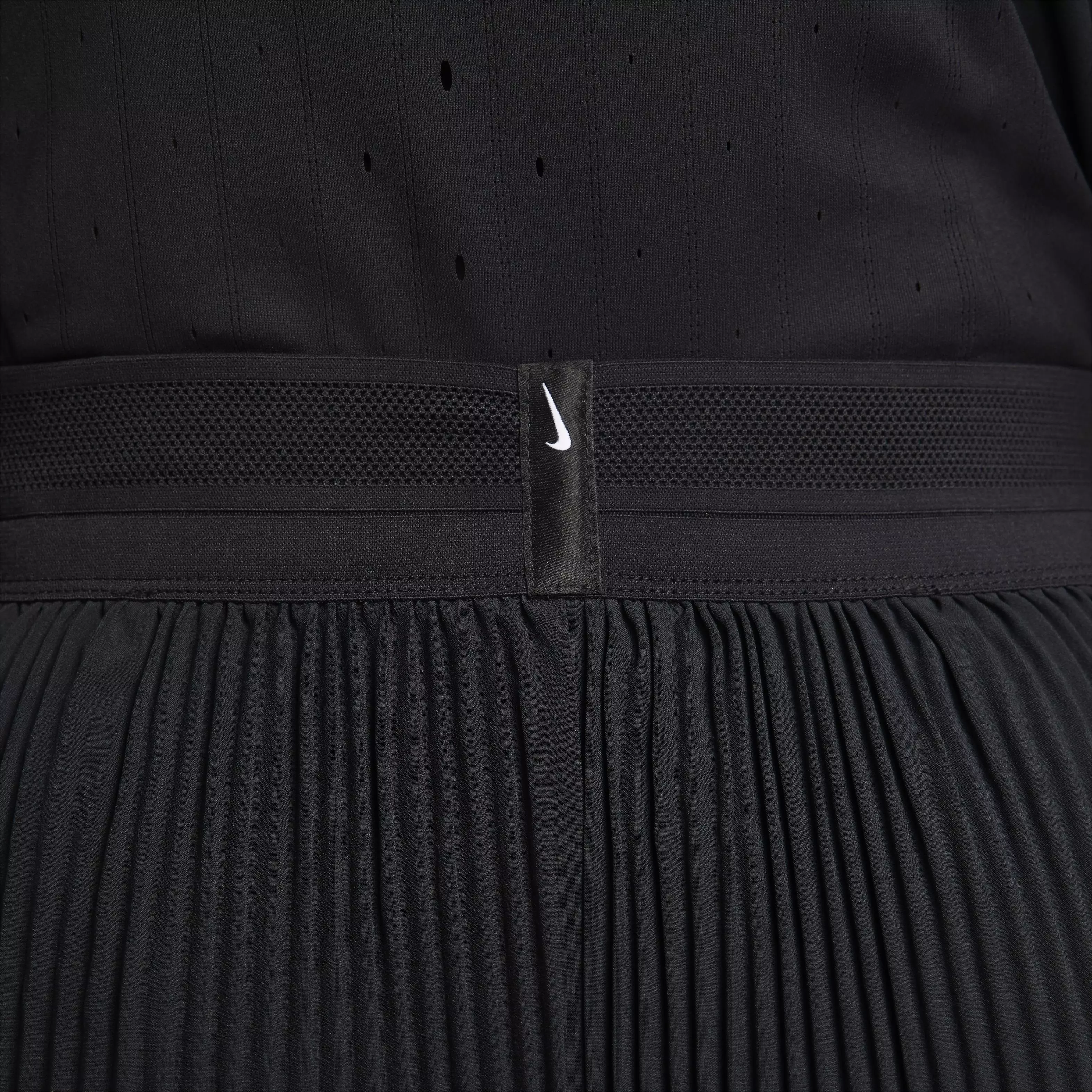 Nike Women's AeroSwift Dri-FIT ADV Mid-Rise Brief-Lined 3" Running Shorts - BLACK