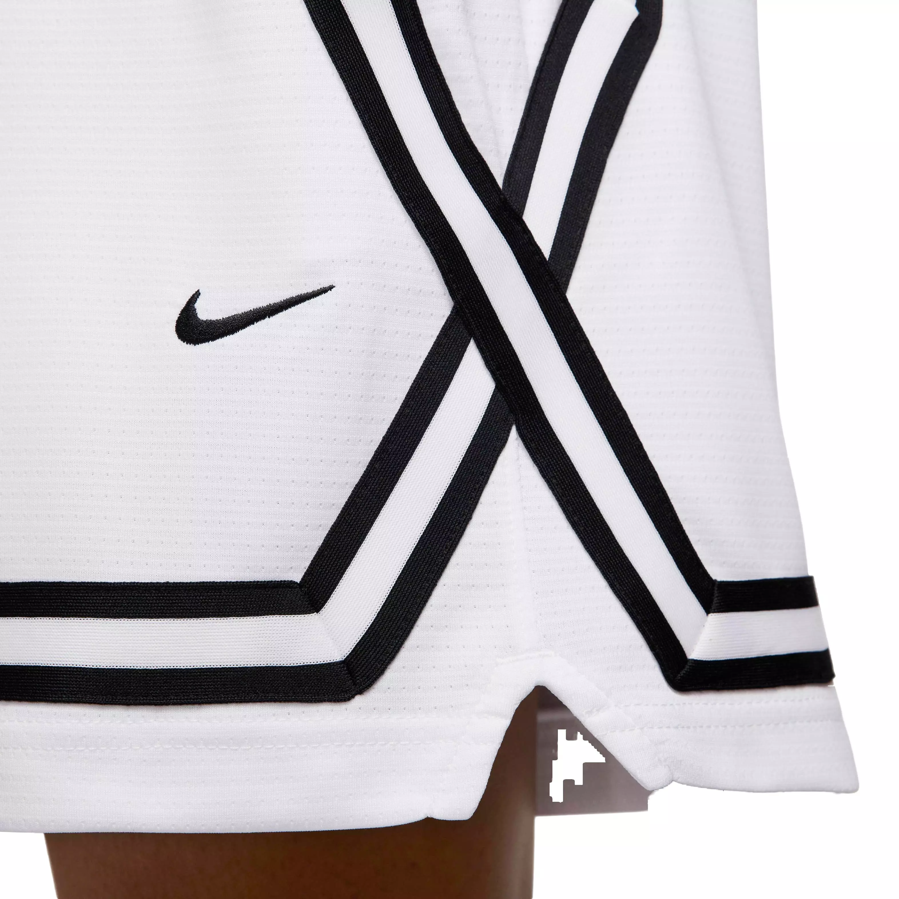Nike Women's Crossover Stripe Dri-FIT 5" Basketball Shorts - WHITE