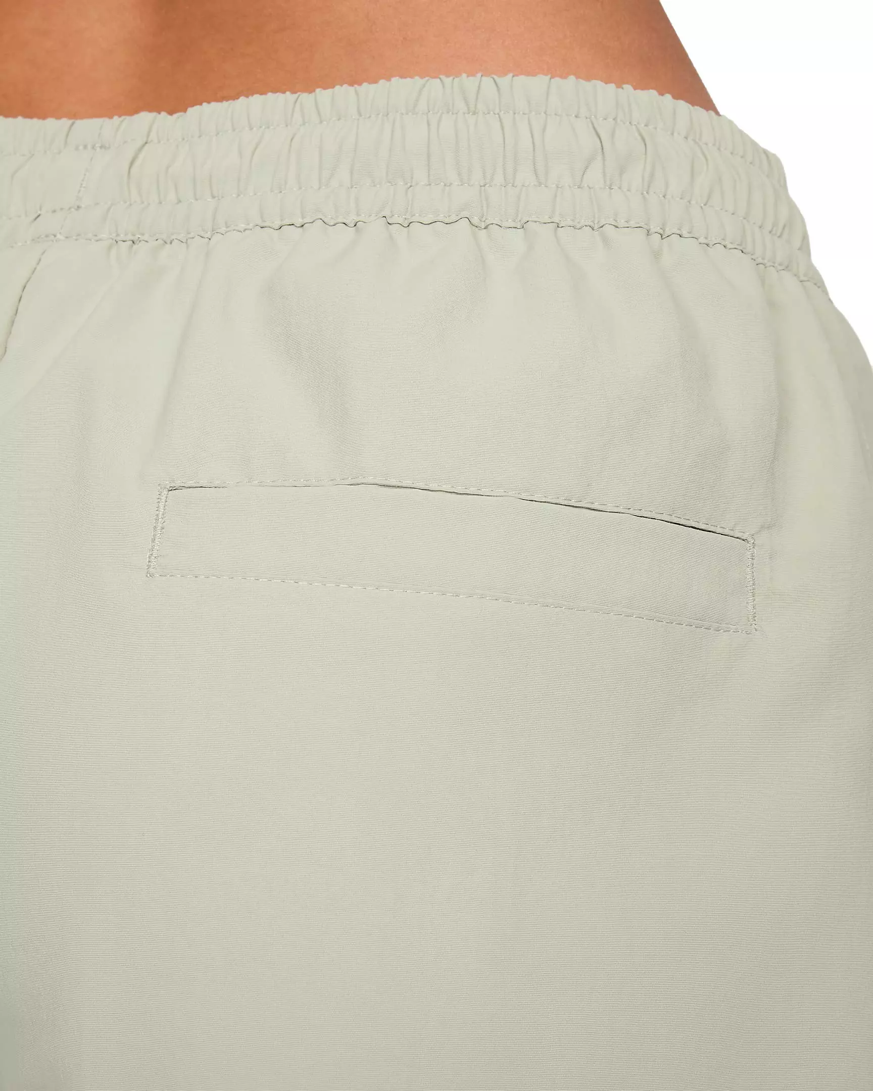 Nike Women's Sportswear Everything Wovens Mid-Rise 5" Shorts - Green - GREEN