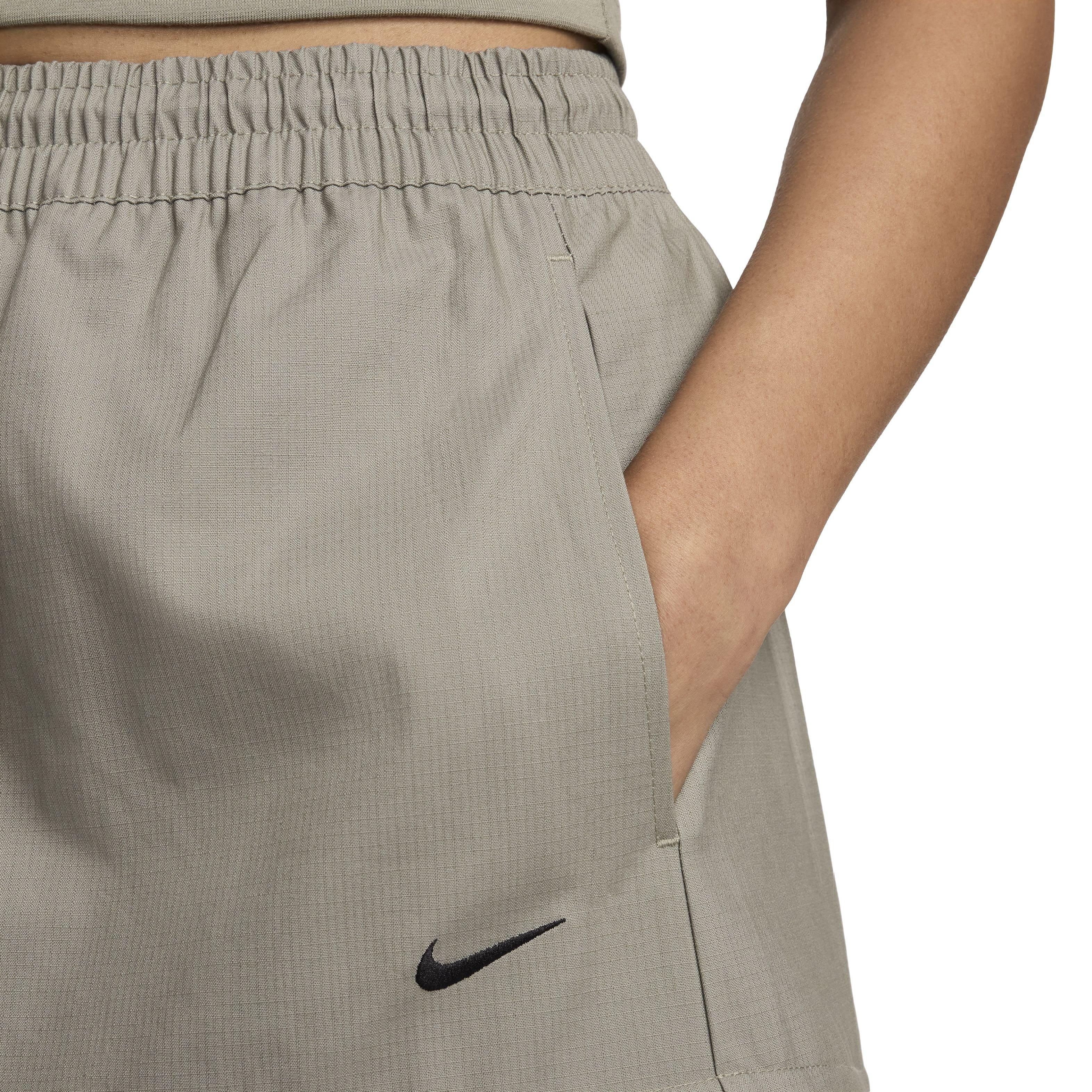 Nike Women's Sportswear Essential Mid-Rise Woven Cargo Midi Skirt - GREEN Thumbnail View 4