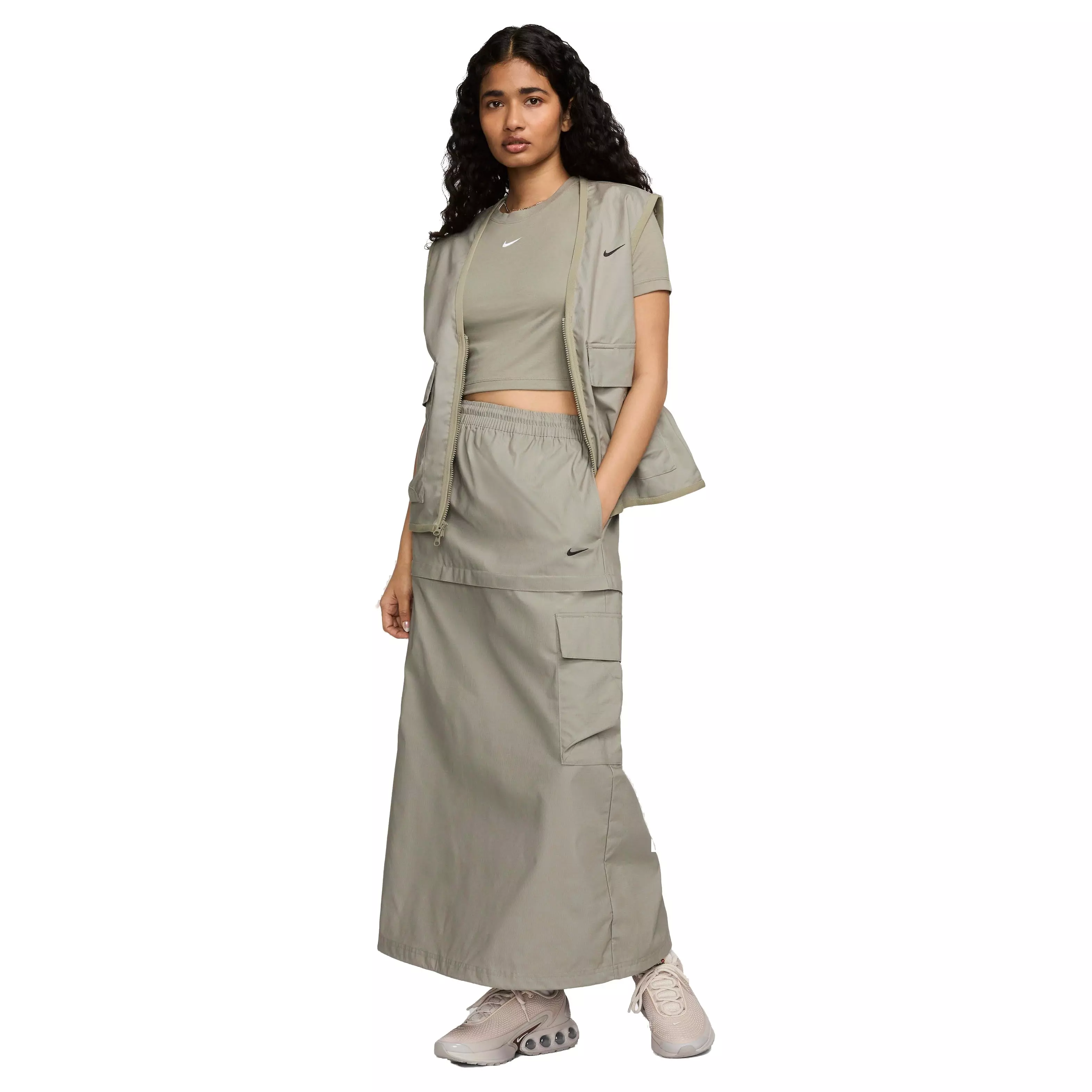 Nike Women's Sportswear Essential Mid-Rise Woven Cargo Midi Skirt - GREEN