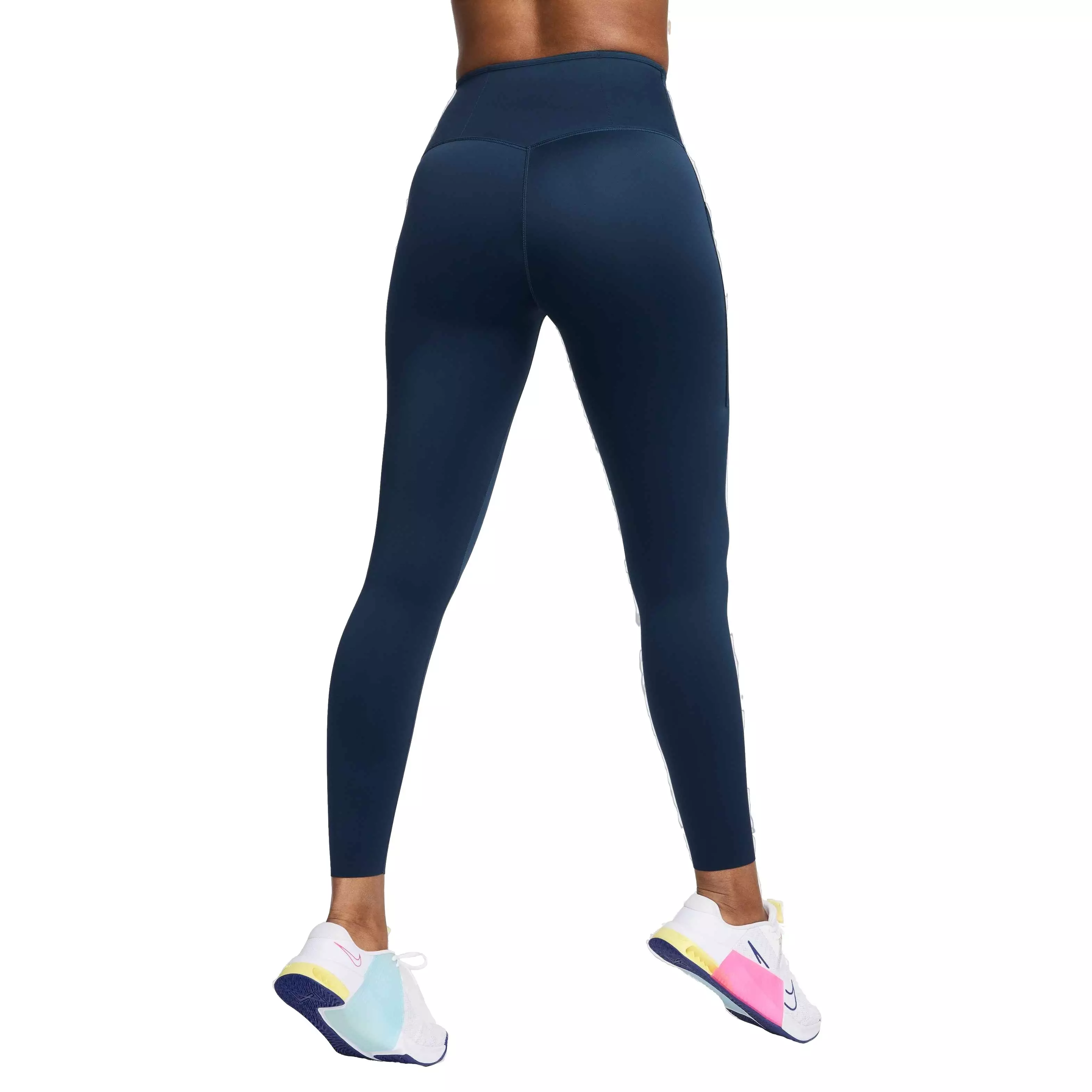 Nike Women's Go Firm-Support High-Waisted 7/8 Leggings with Pockets