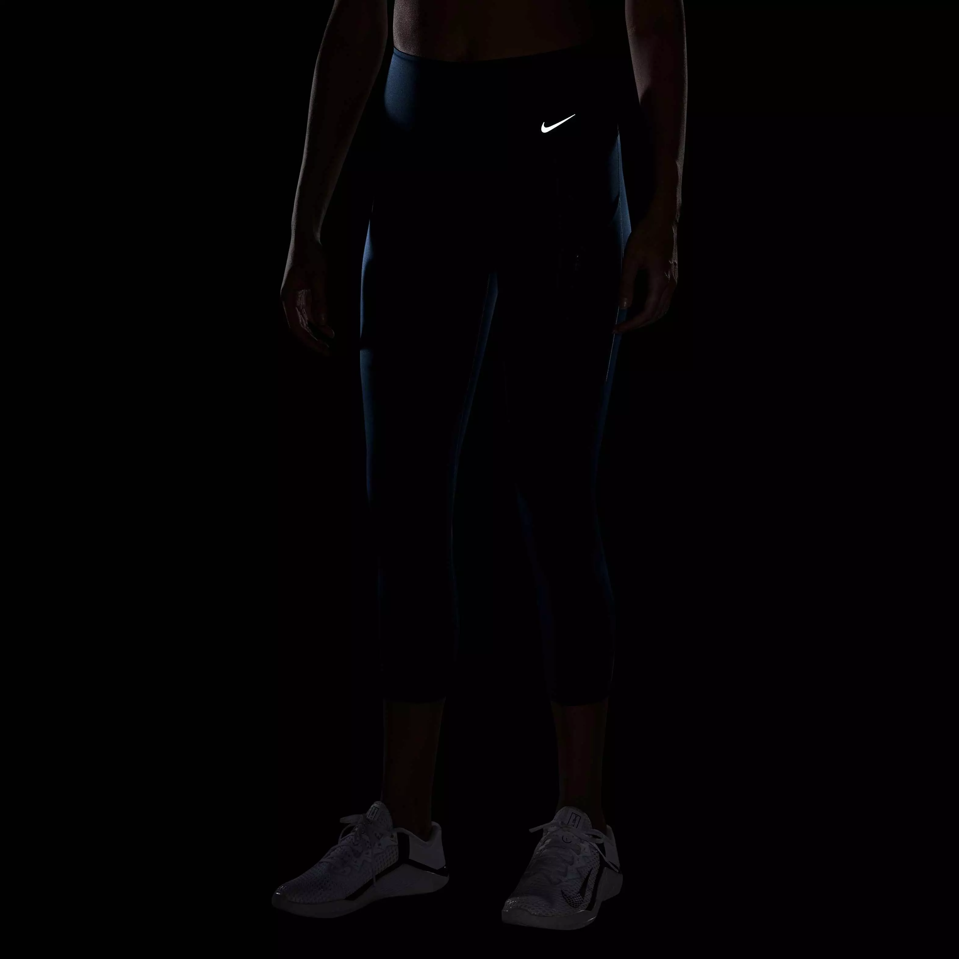 Nike Women's Go Firm-Support High-Waisted Cropped Leggings with Pockets - Navy - NAVY