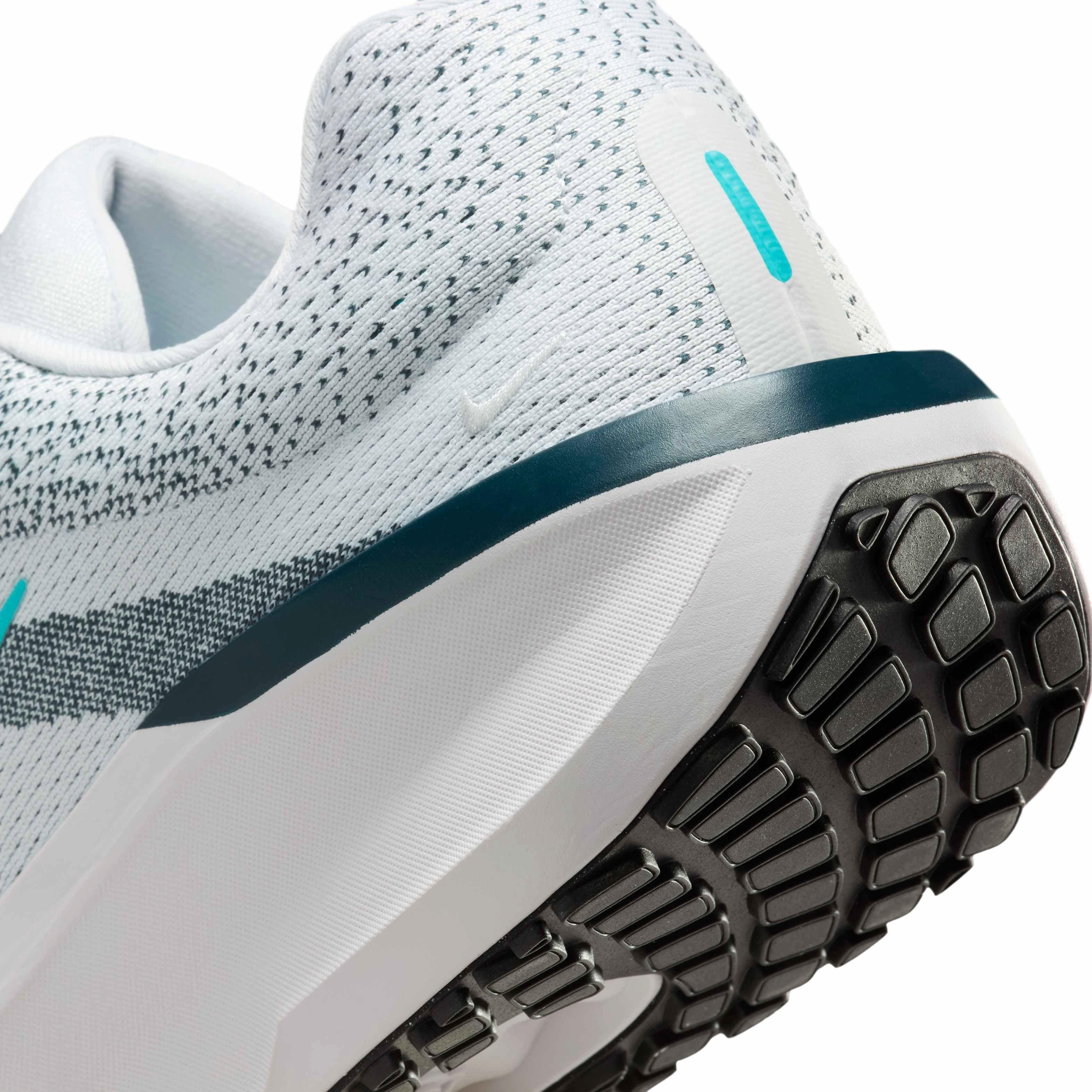 Nike Winflo 11 Men's "Pure Platinum/Armory Navy/Photon Dust/Dusty Cactus" Wide Running Shoe