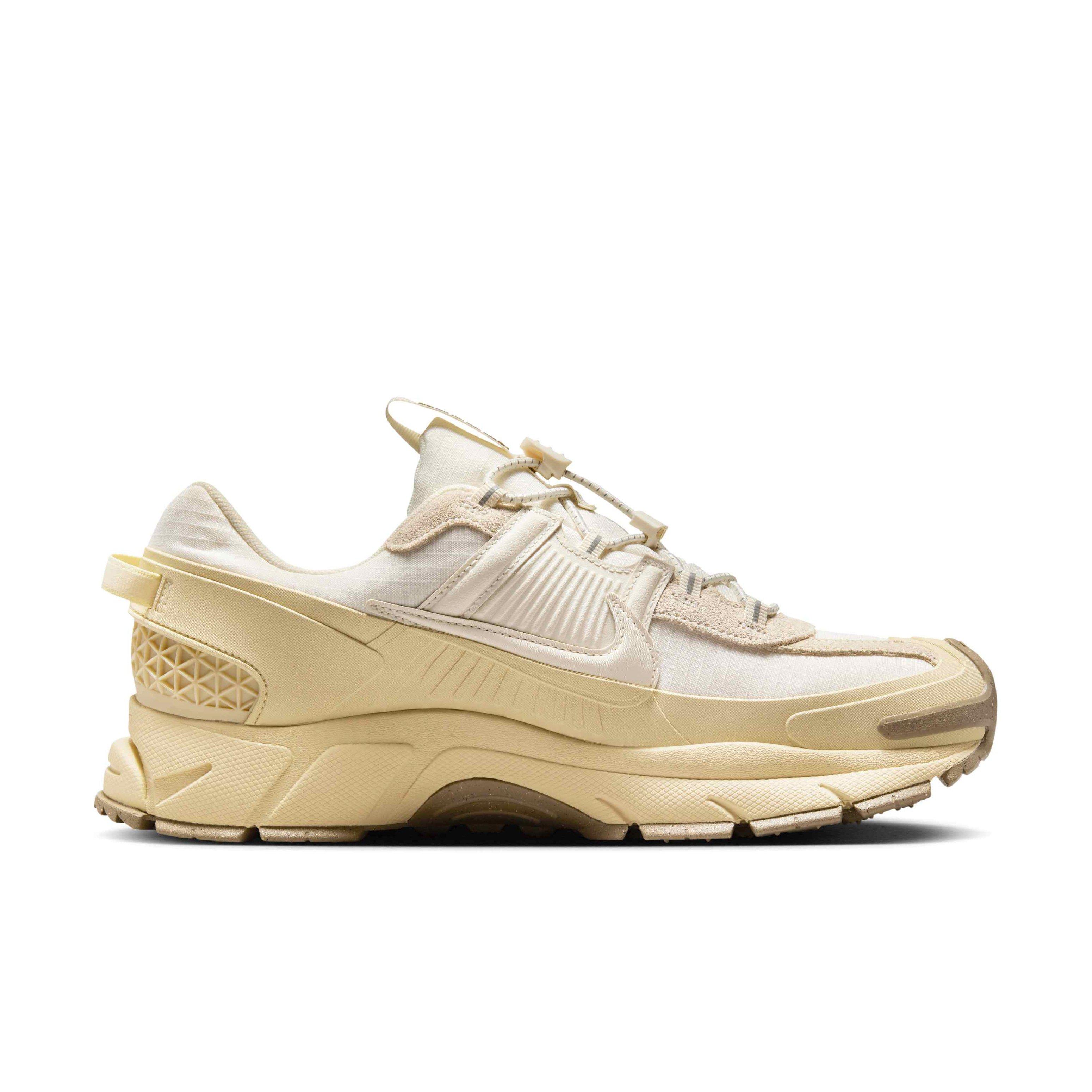 Nike Zoom Vomero Roam "Pale Ivory/Light Khaki/Khaki/Pale Ivory" Men's Winterized Shoe - IVORY/LT KHAKI/KHAKI/IVORY