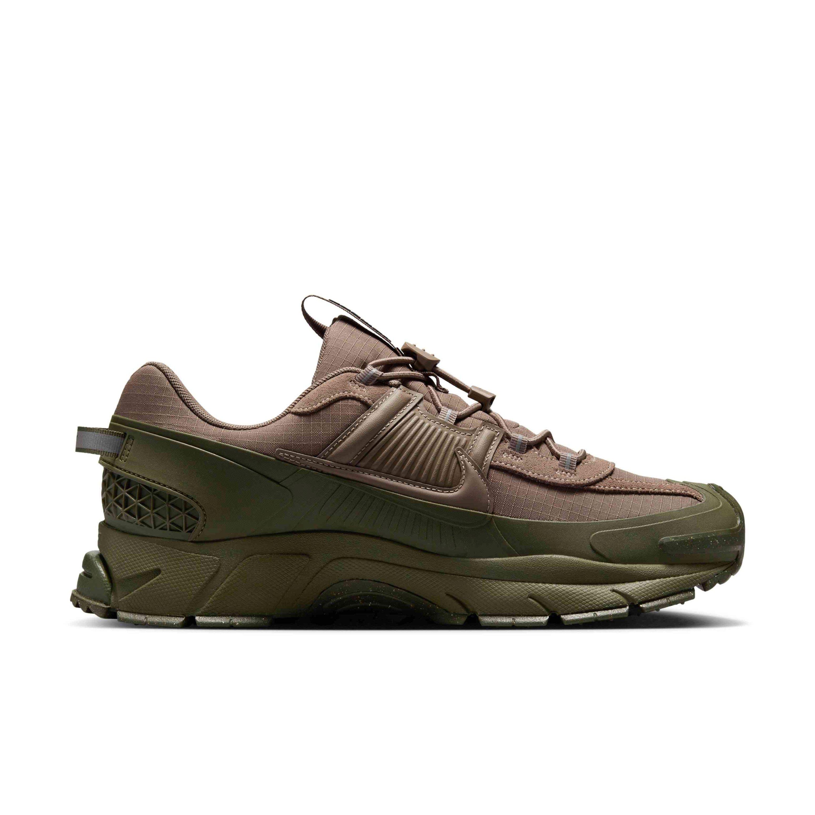 Nike Zoom Vomero Roam "Mink Brown/Medium Olive/Cargo Khaki" Men's Winterized Shoe - BROWN/OLIVE/KHAKI