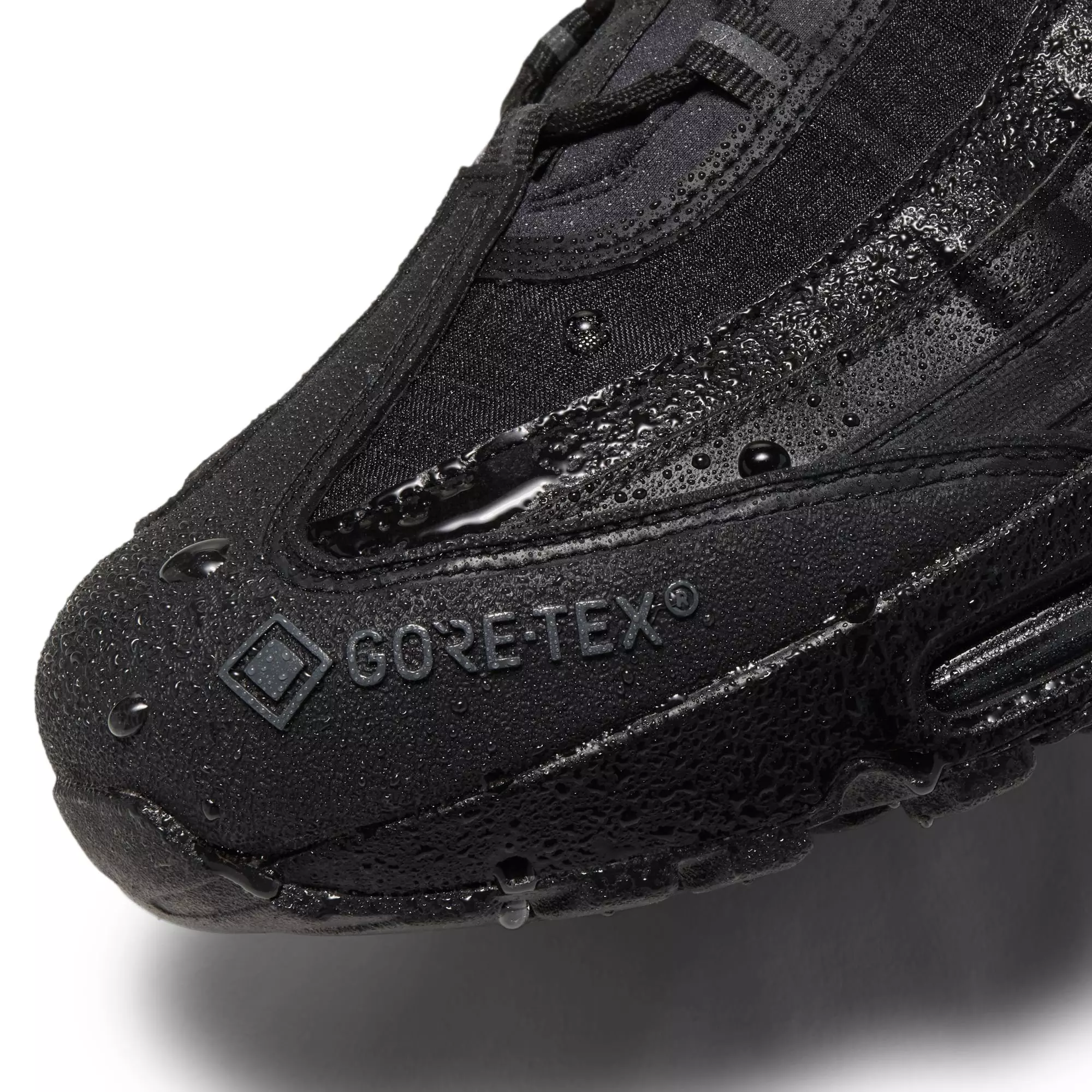Nike Air Max 95 Big Bubble GORE-TEX "Black" Men's Winterized Shoe - BLACK/DIFFUSED BLUE