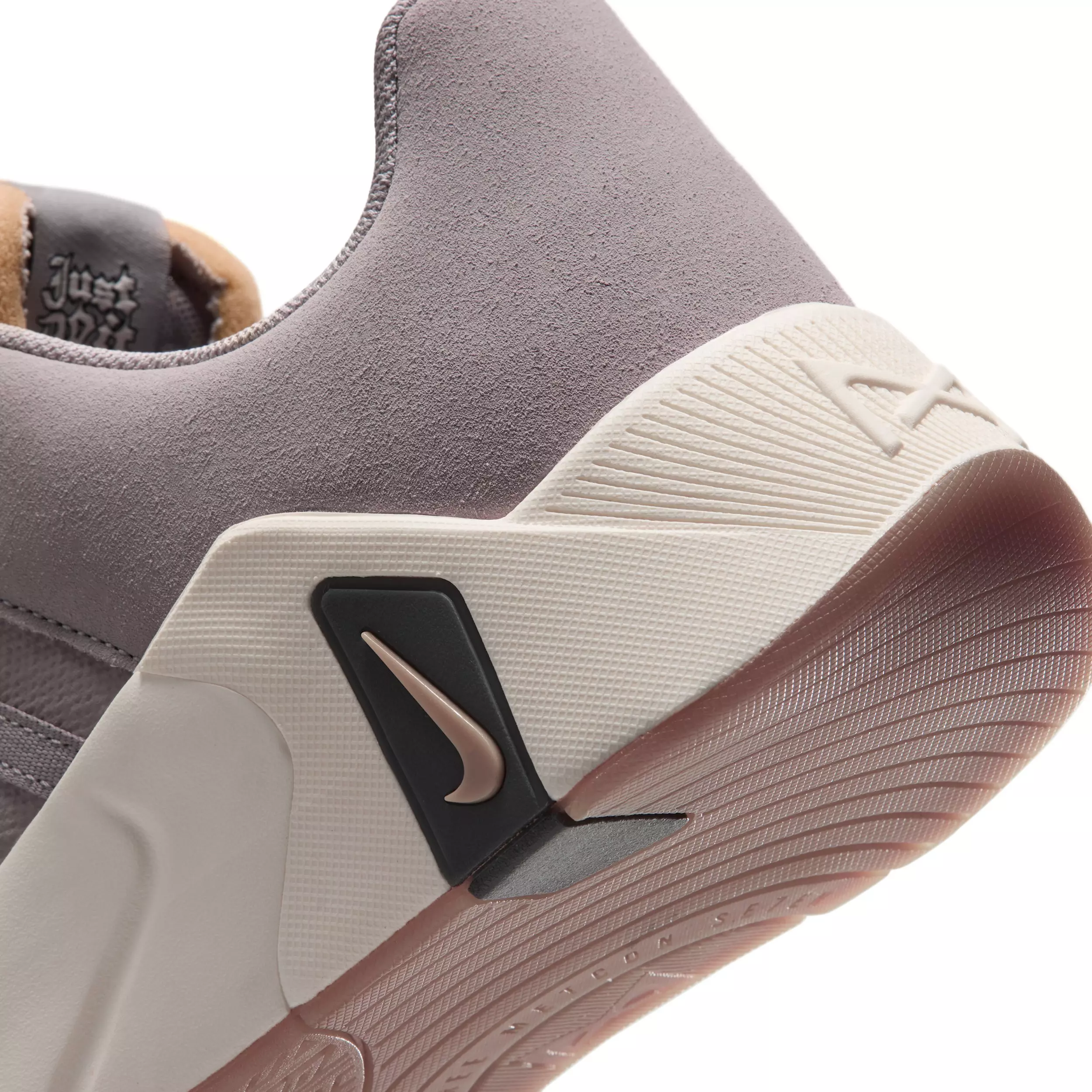 Nike Free Metcon 7 AMP "College Grey/Iron Grey/Pale Ivory/Gum Medium Brown" Men's Training Shoe - GREY/GREY/IVORY/MD BROWN