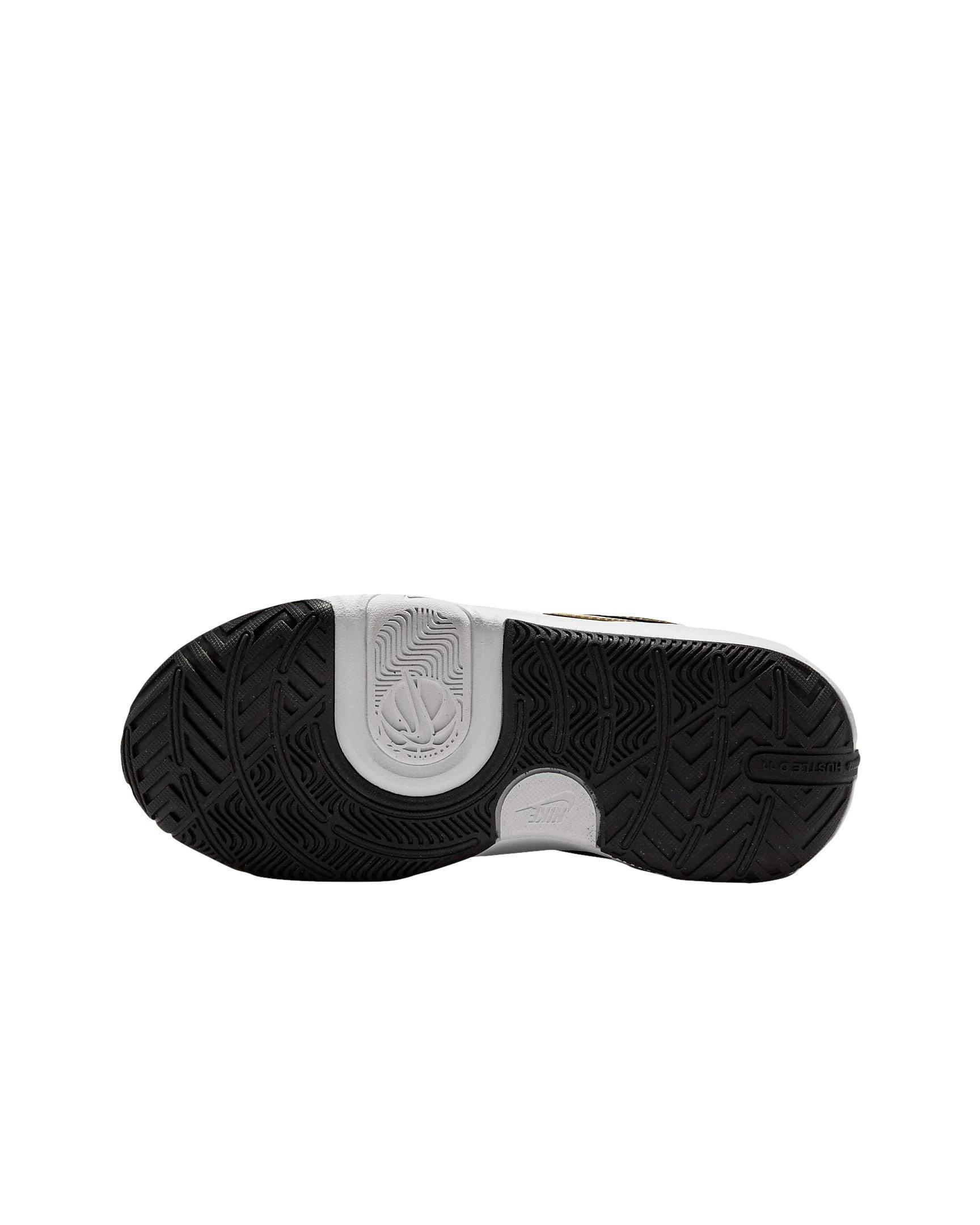 Nike Team Hustle D 11 Grade School Boys' "Black/White/Metallic Gold" Basketball Shoe