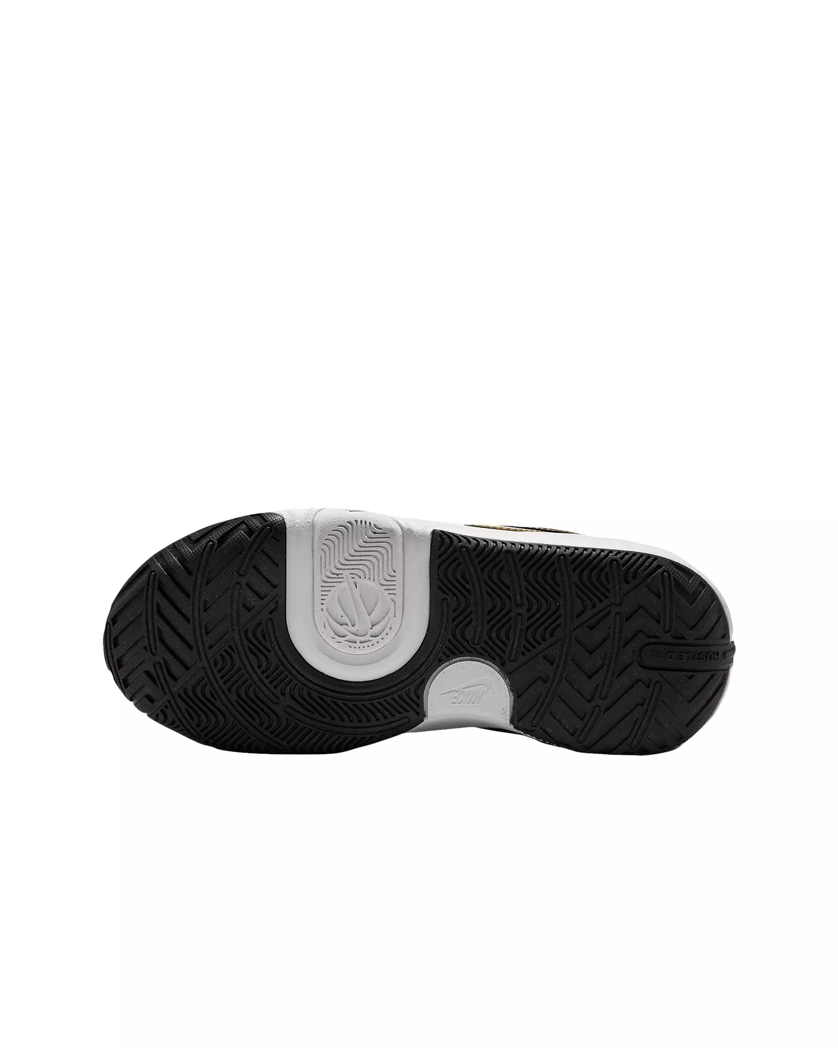 Nike Team Hustle D 11 "Black/White/Metallic Gold" Grade School Boys' Basketball Shoe - BLACK/WHITE/GOLD