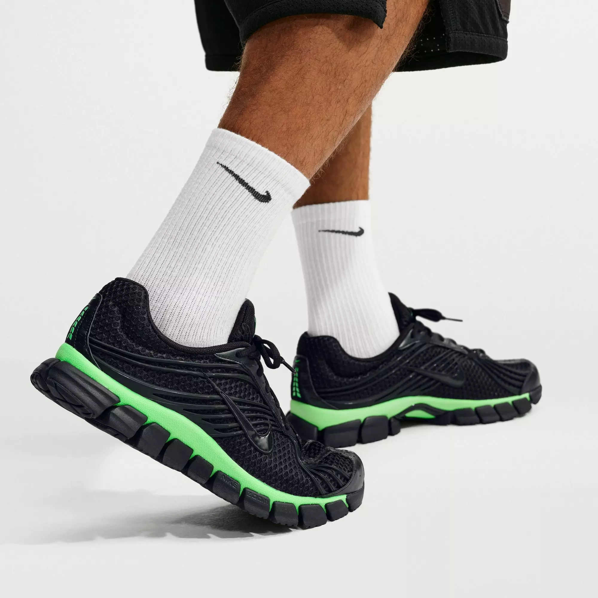 Nike Zoom Skylon 11 "Illusion Green" Men's Shoe - BLACK