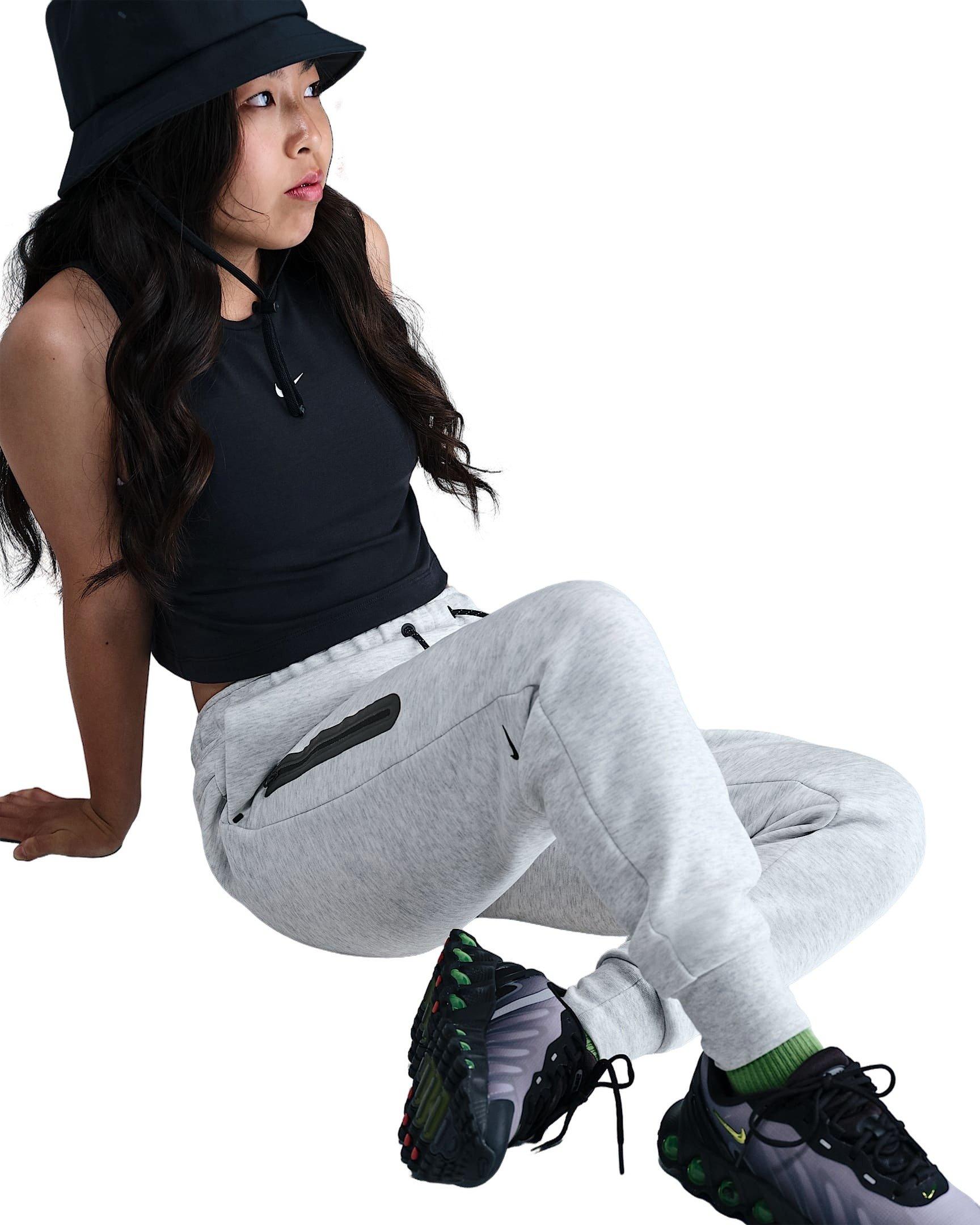 Nike Big Girls' Sportswear Fleece Tech Joggers - GREY Thumbnail View 3