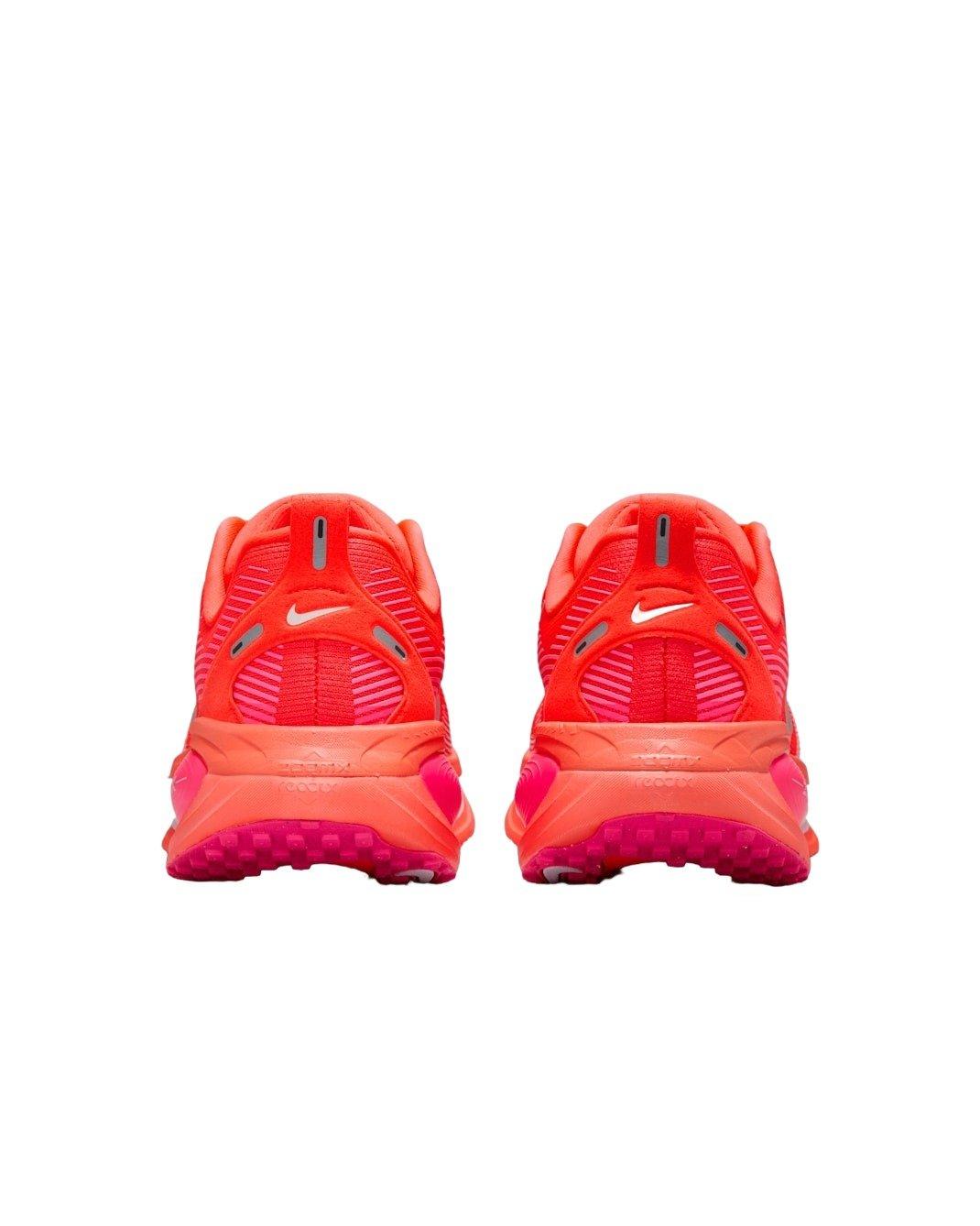 Nike Vomero 18 "Bright Crimson/Hyper Pink/Pink Foam/White" Women's Running Shoe - CRIMSON/PINK/PINK/WHITE Thumbnail View 5