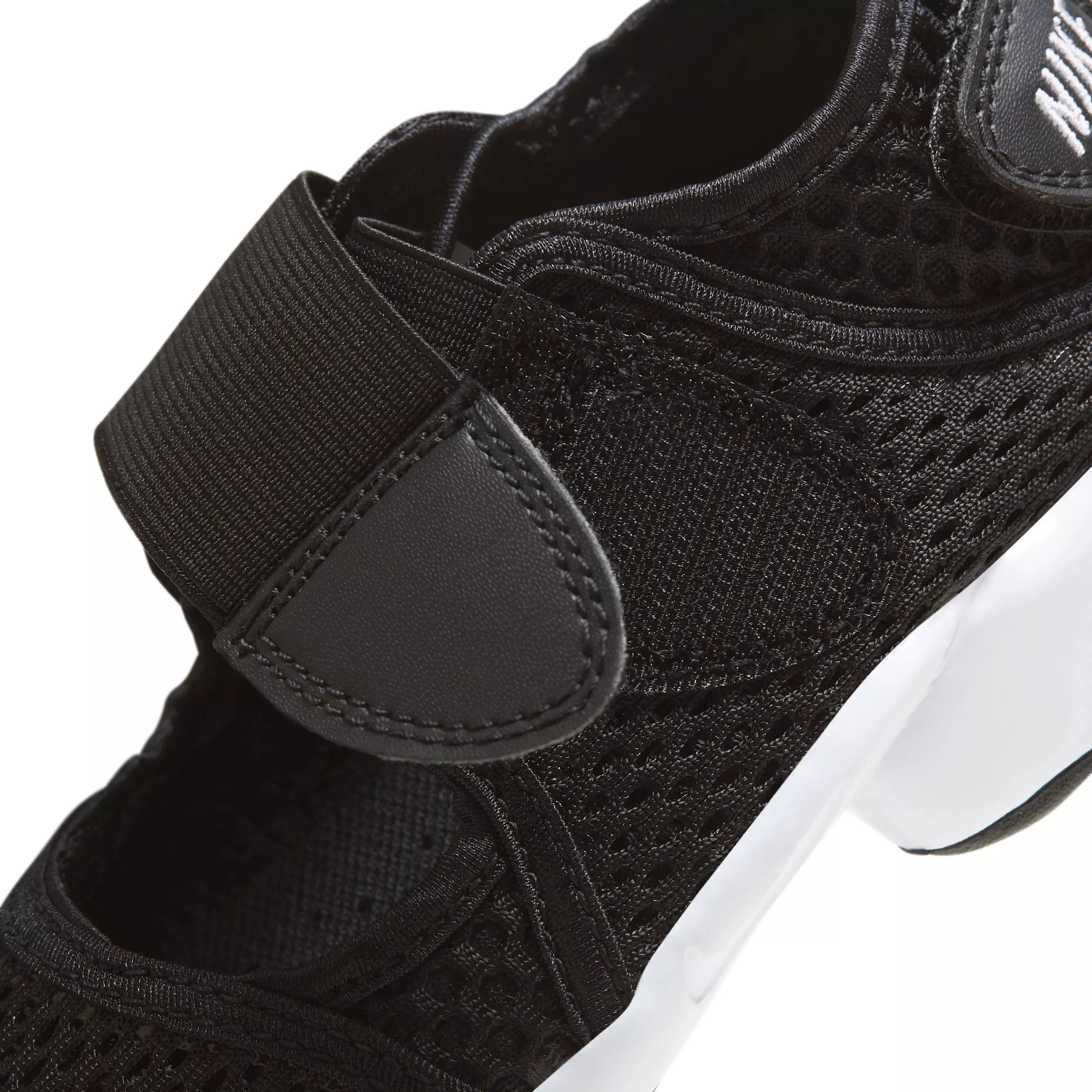 Nike Rift "Black/White" Preschool Girls' Shoe - BLACK/WHITE