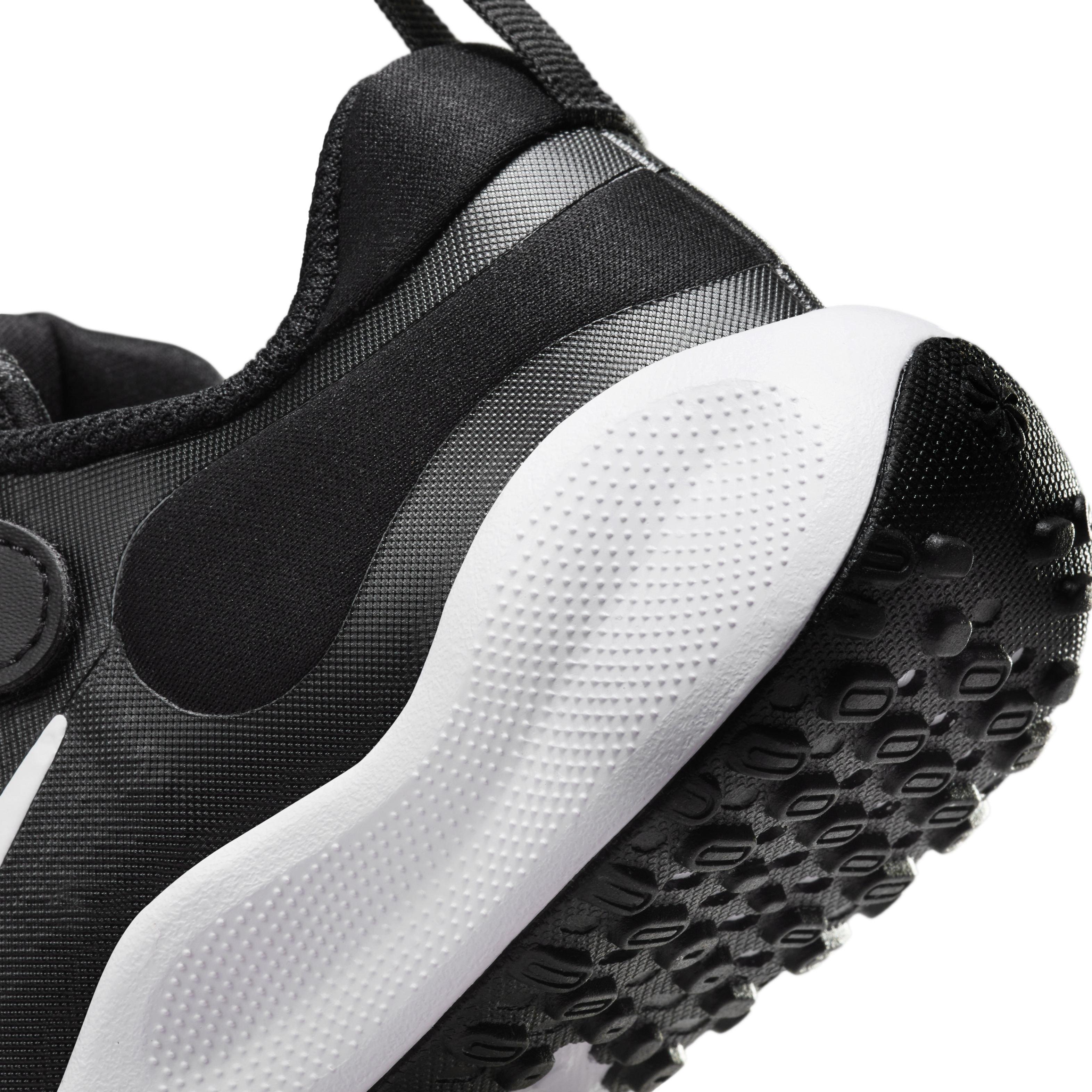 Nike Revolution 7 Preschool Boys' "Black/White/White" Running Shoe