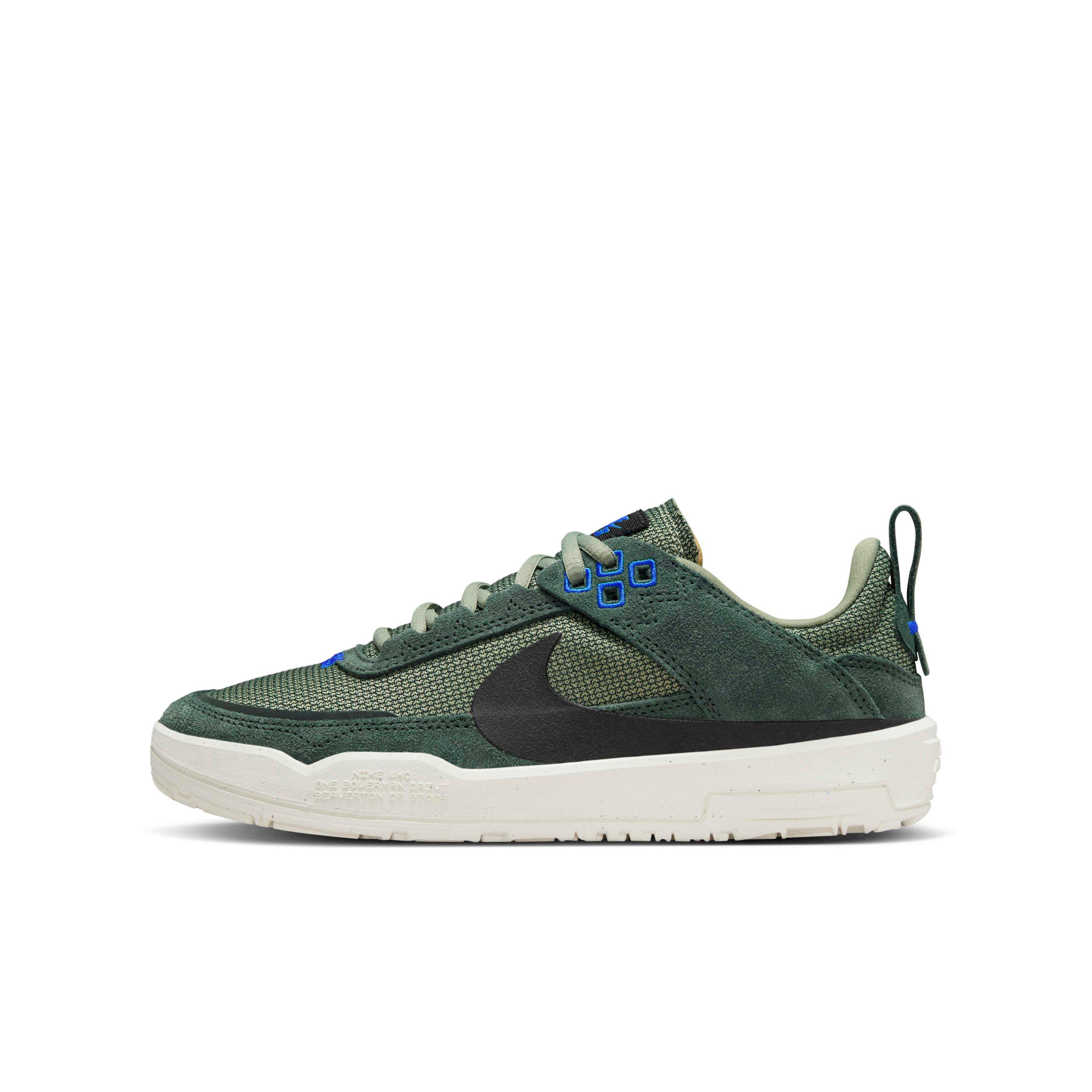 Nike SB Day One Grade School Boys' "Vintage Green/Oil Green/Sail/Black" Skateboarding Shoe