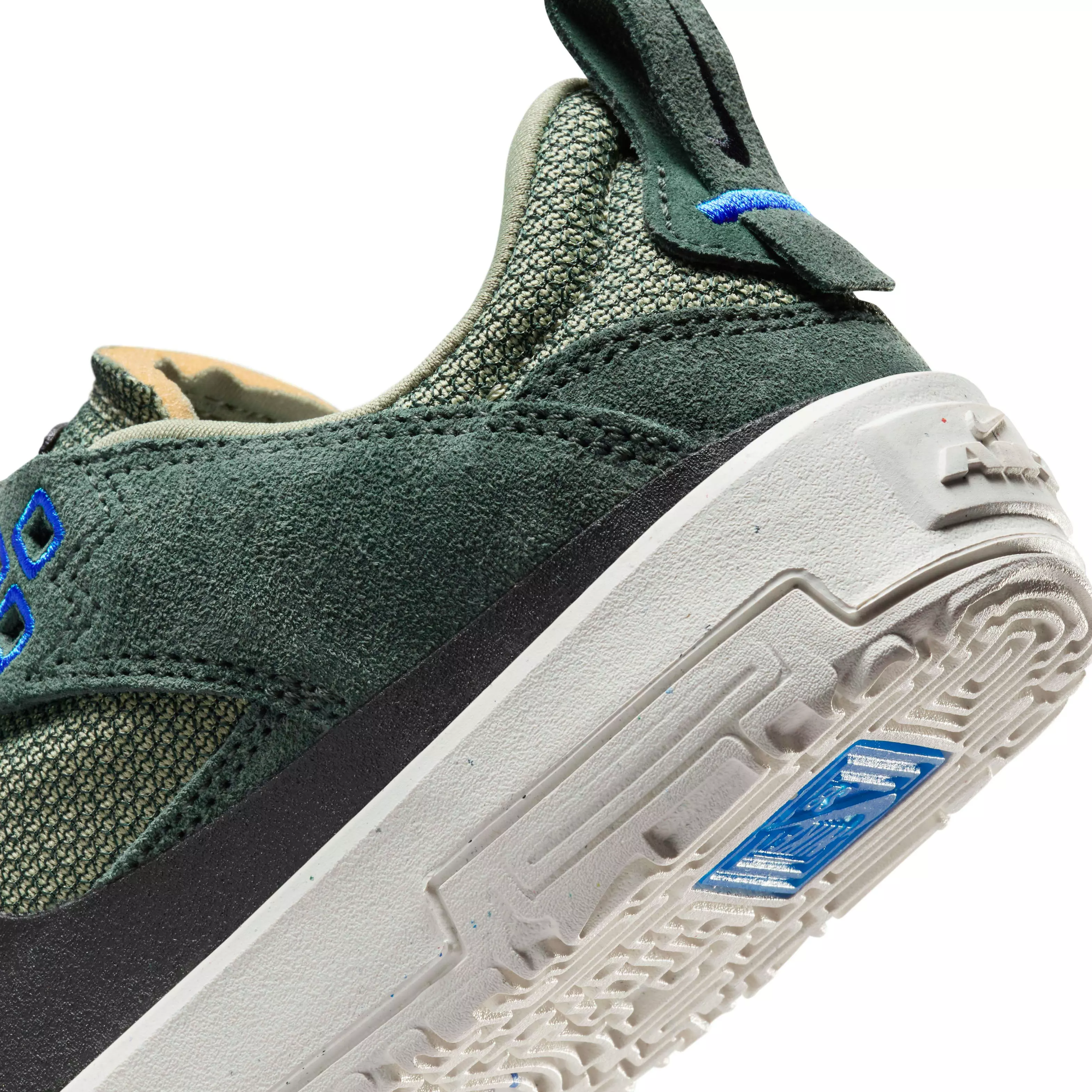 Nike SB Day One "Vintage Green/Oil Green/Sail/Black" Grade School Boys' Skateboarding Shoe - GREEN/GREEN/SAIL/BLACK