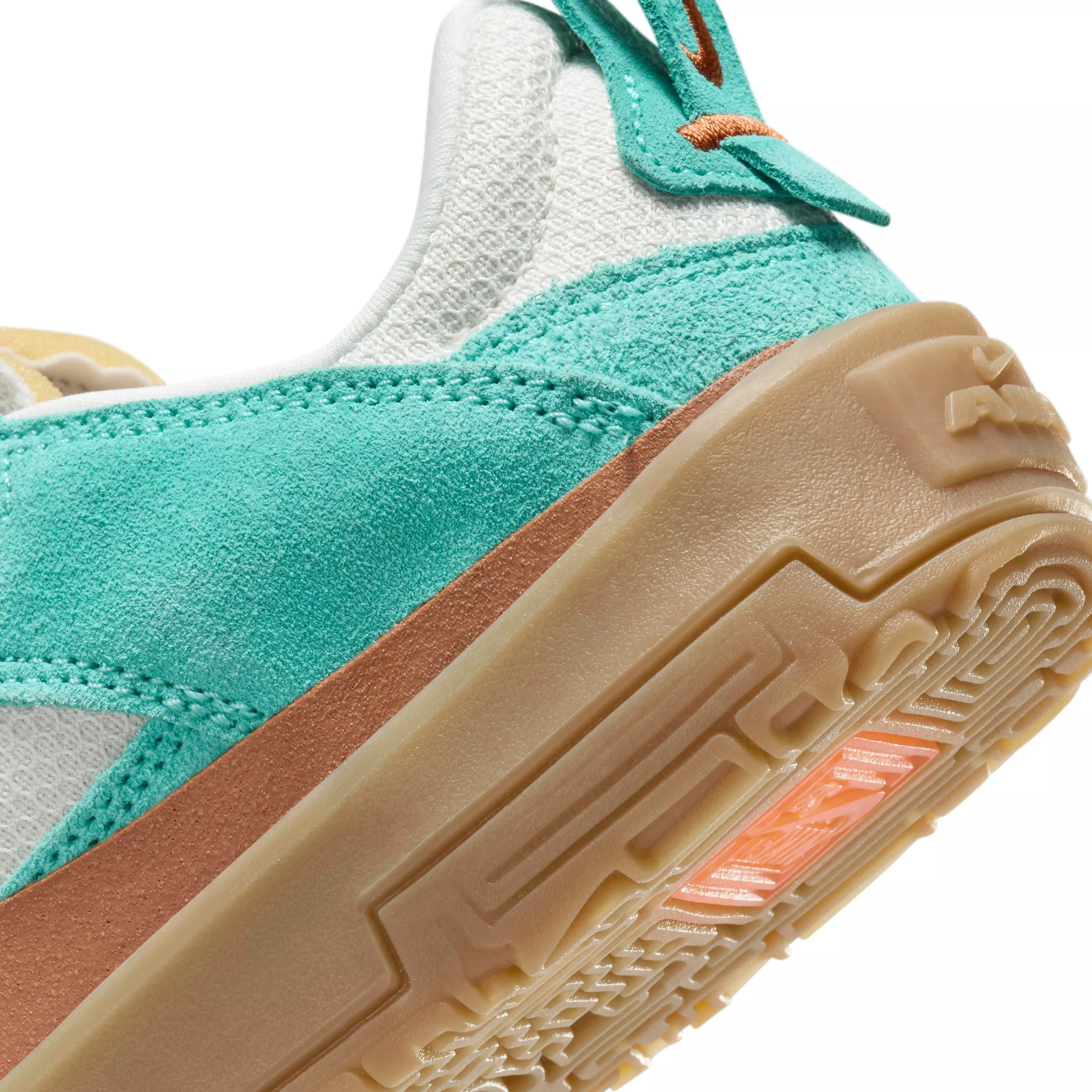 Nike SB Day One "Green/Phantom/Gum Light Brown/Dark Russet" Grade School Boys' Skateboarding Shoe - GREEN/PHANTOM/LT BROWN/DK RUSSET