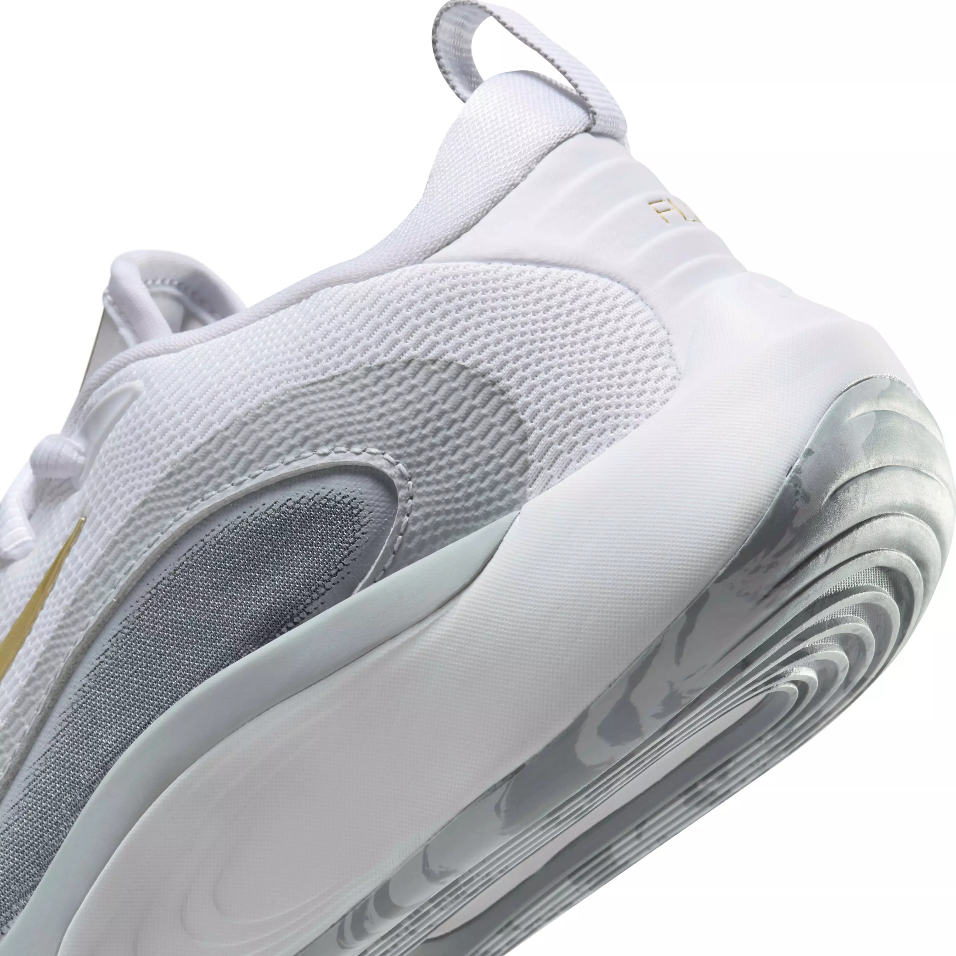 Nike IsoFly "White/Cool Grey/Wolf Grey/Metallic Gold Star" Grade School Boys' Basketball Shoe - WHITE/GREY/GREY/GOLD