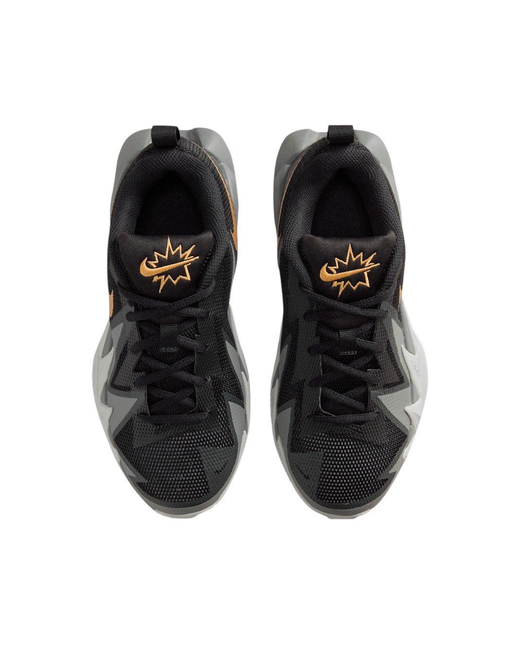 Nike S.T. Dynamite "Black/Wolf Grey/Smoke Grey/Metallic Gold" Grade School Boys' Basketball Shoe - BLACK/GREY/GREY/GOLD
