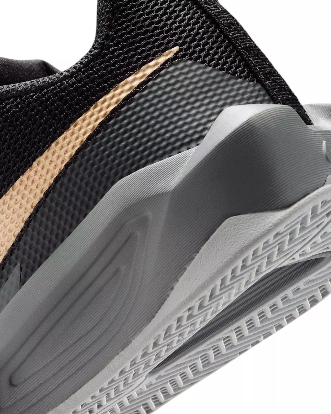 Nike S.T. Dynamite "Black/Wolf Grey/Smoke Grey/Metallic Gold" Grade School Boys' Basketball Shoe - BLACK/GREY/GREY/GOLD