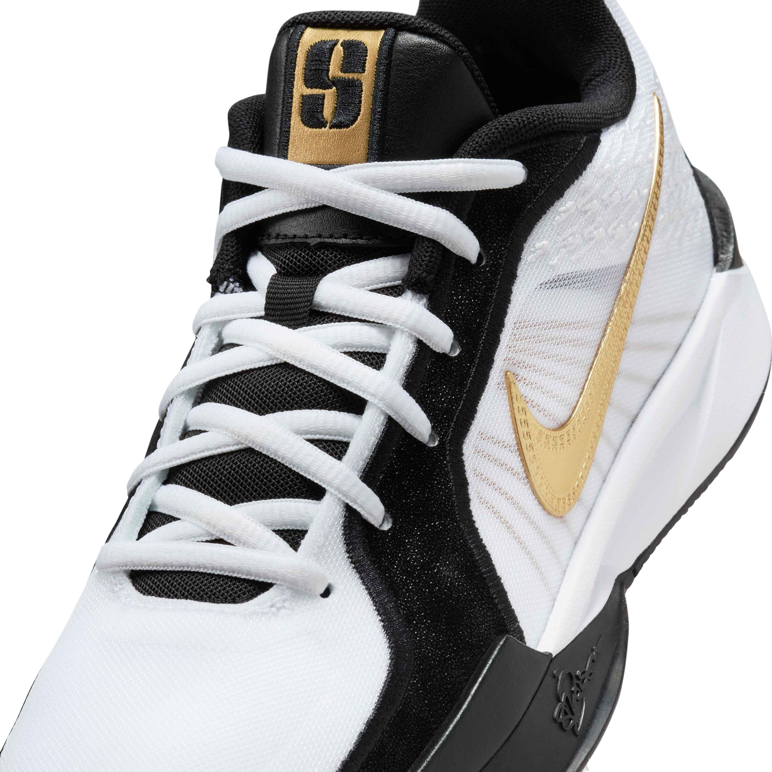 Nike Kids' Grade School Sabrina 2 Basketball Shoes, Size 5.5, Black/Gold, image size:3144x3144