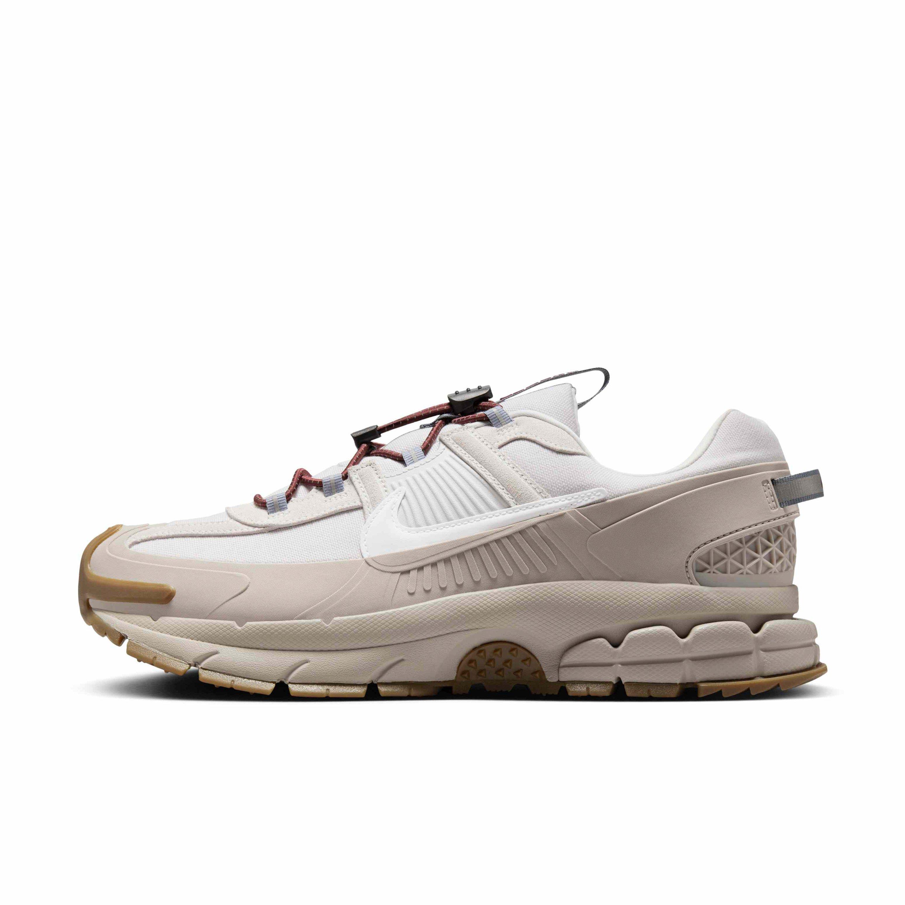 Nike Zoom Vomero Roam Winterized Men's "College Grey/Vast Grey/Gum Dark Brown/White" Shoe