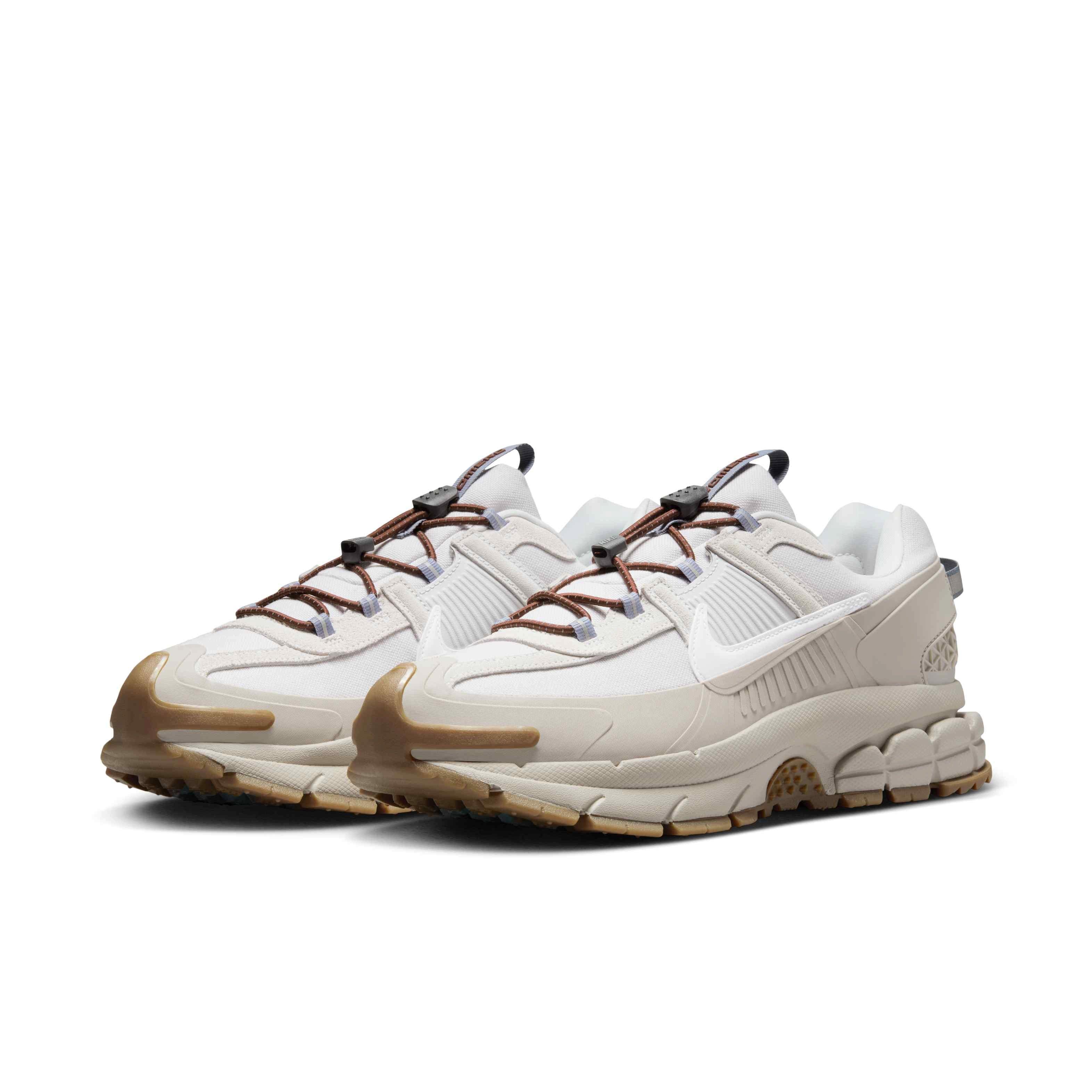 Nike Zoom Vomero Roam Winterized Men's "College Grey/Vast Grey/Gum Dark Brown/White" Shoe